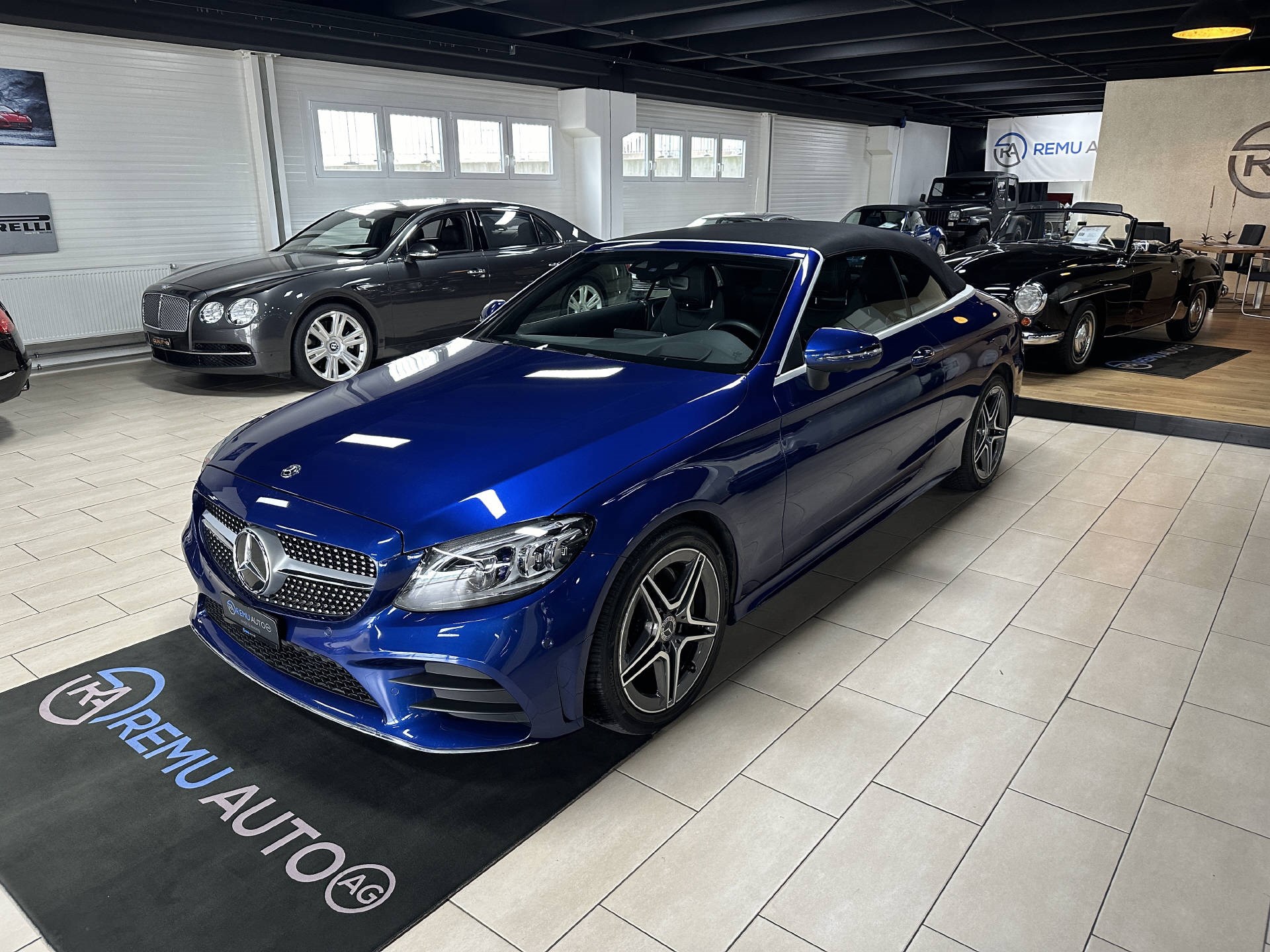 MERCEDES-BENZ C 200 AMG Line Cabriolet