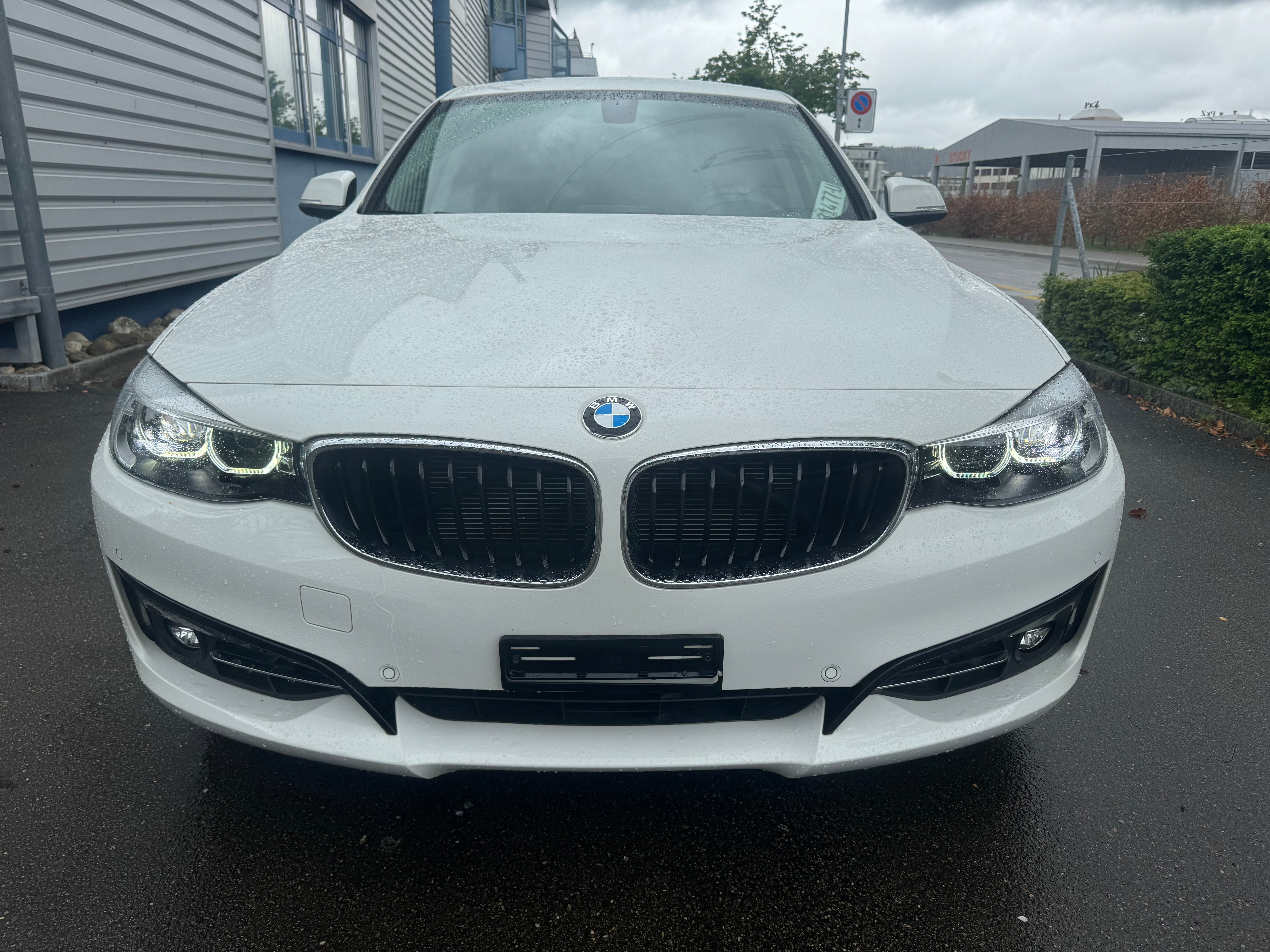 BMW 320d TouringSwiss Advantage Sport Steptronic