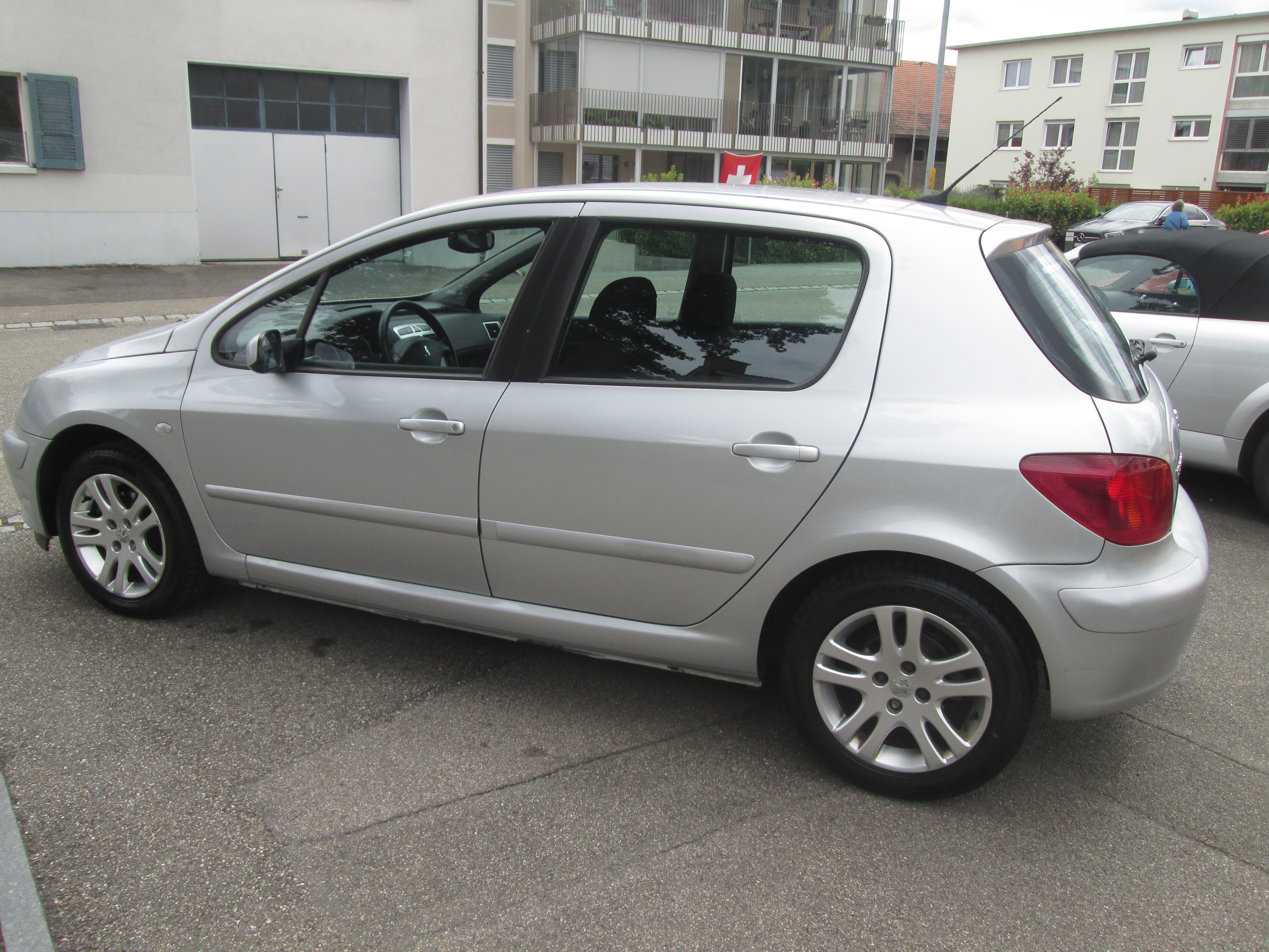 PEUGEOT 307 2.0 16V XS