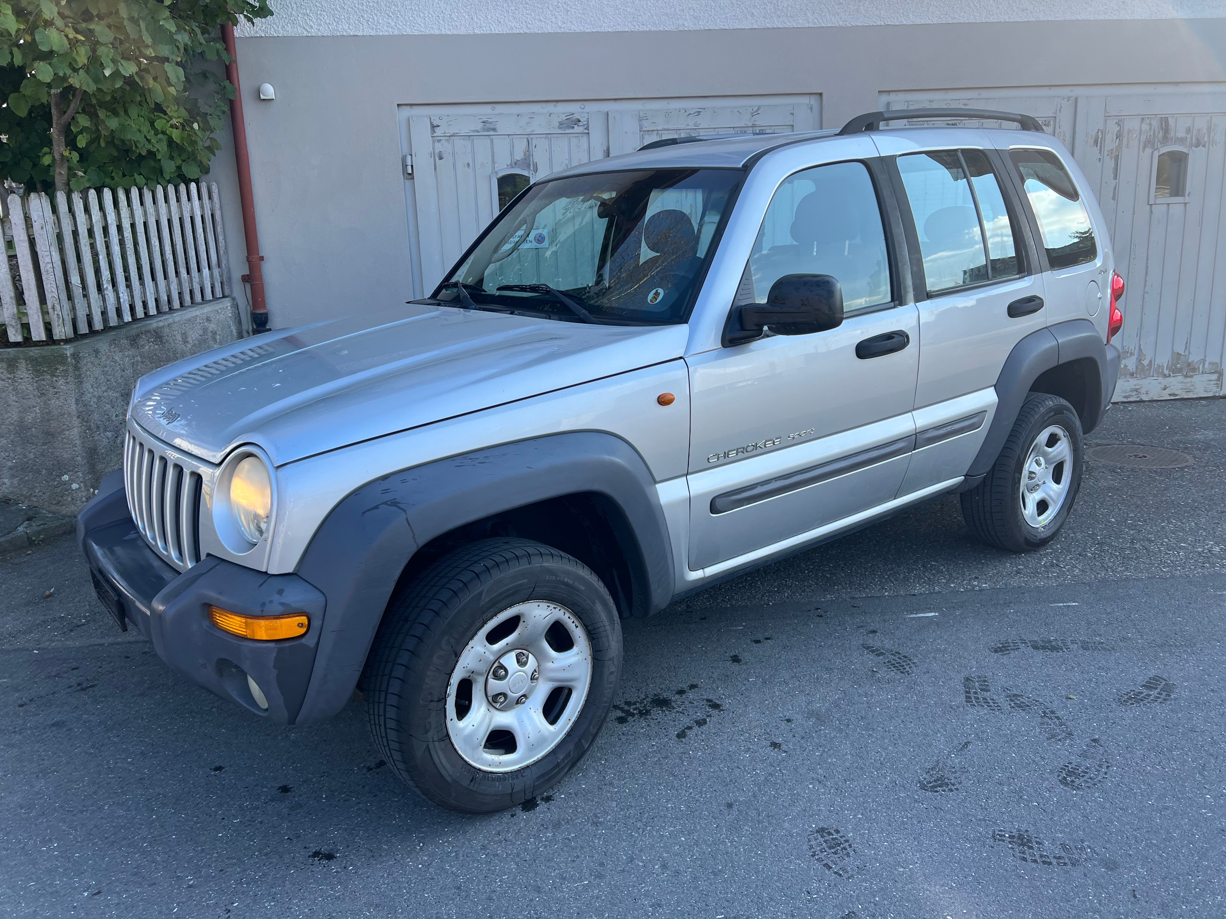 JEEP Cherokee 2.4 Sport