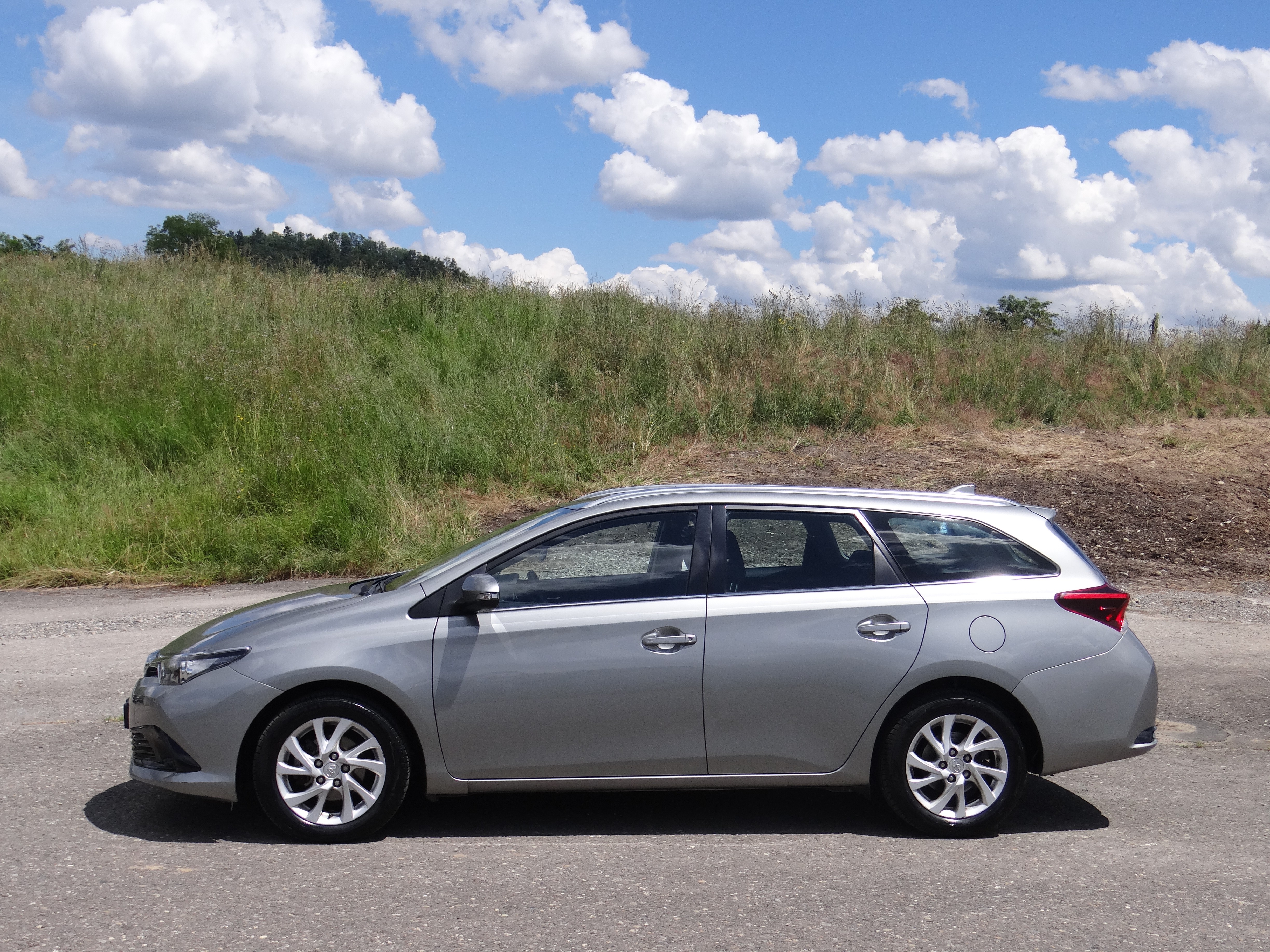 TOYOTA Auris Touring Sports 1.2 Turbo Premium