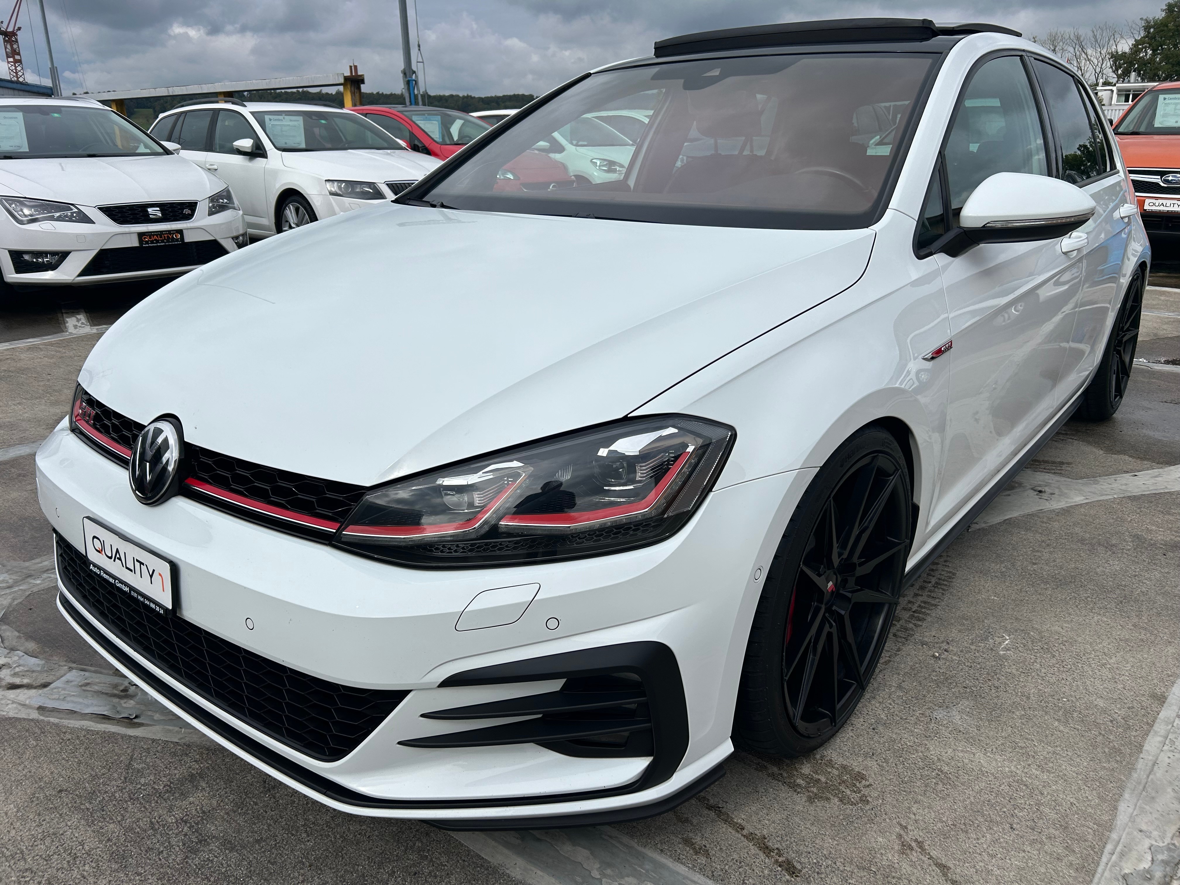 VW Golf 2.0 TSI GTI Performance