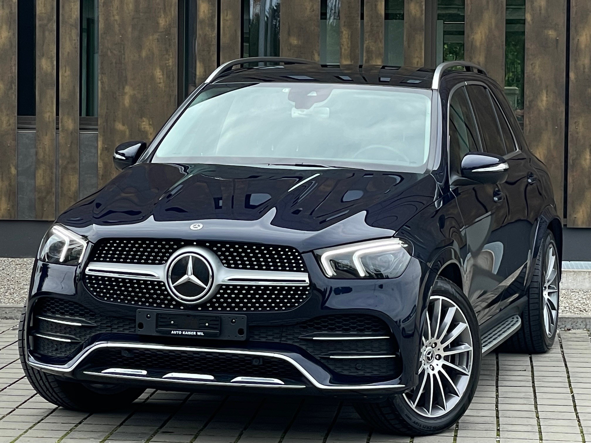 MERCEDES-BENZ GLE 300 d 4Matic AMG Line 9G-Tronic