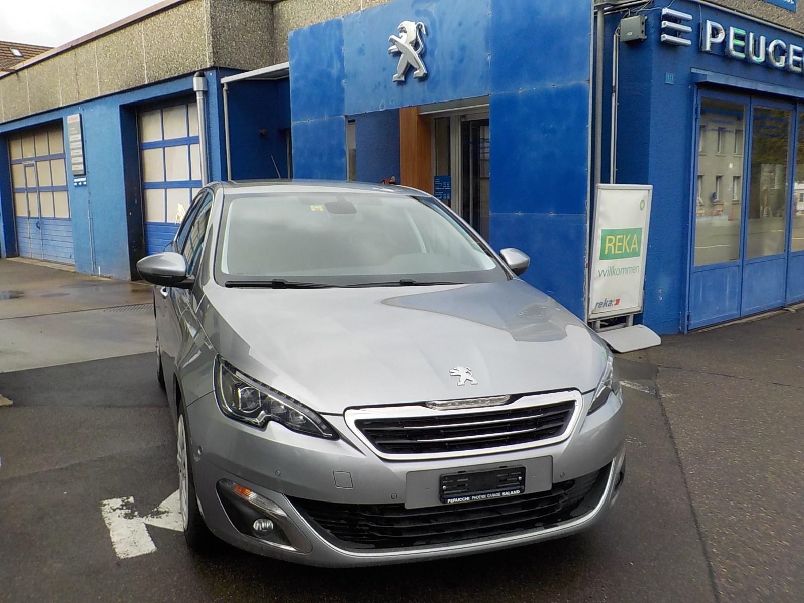 PEUGEOT 308 1.2 THP Allure