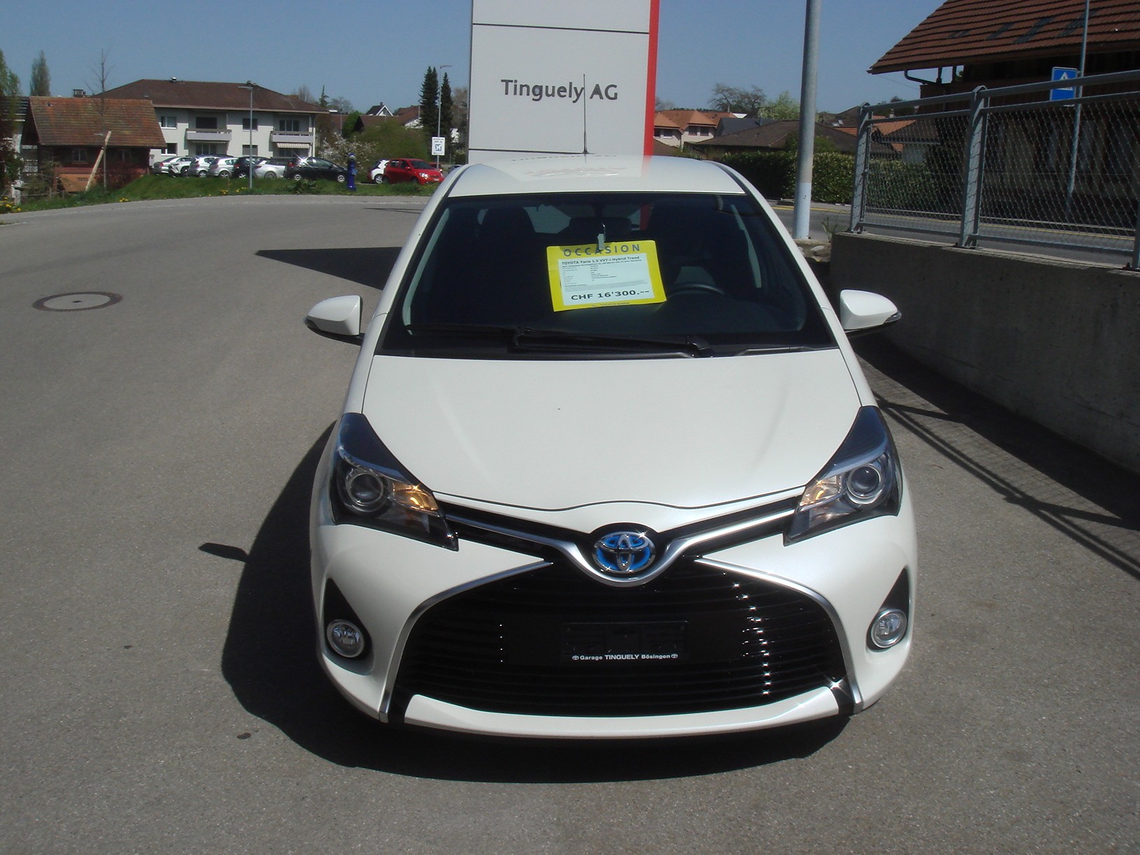 TOYOTA Yaris 1.5 VVT-i Hybrid Trend e-CVT