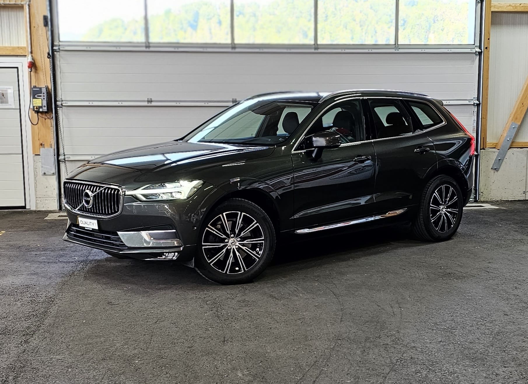 VOLVO XC60 D4 AWD Momentum Geartronic