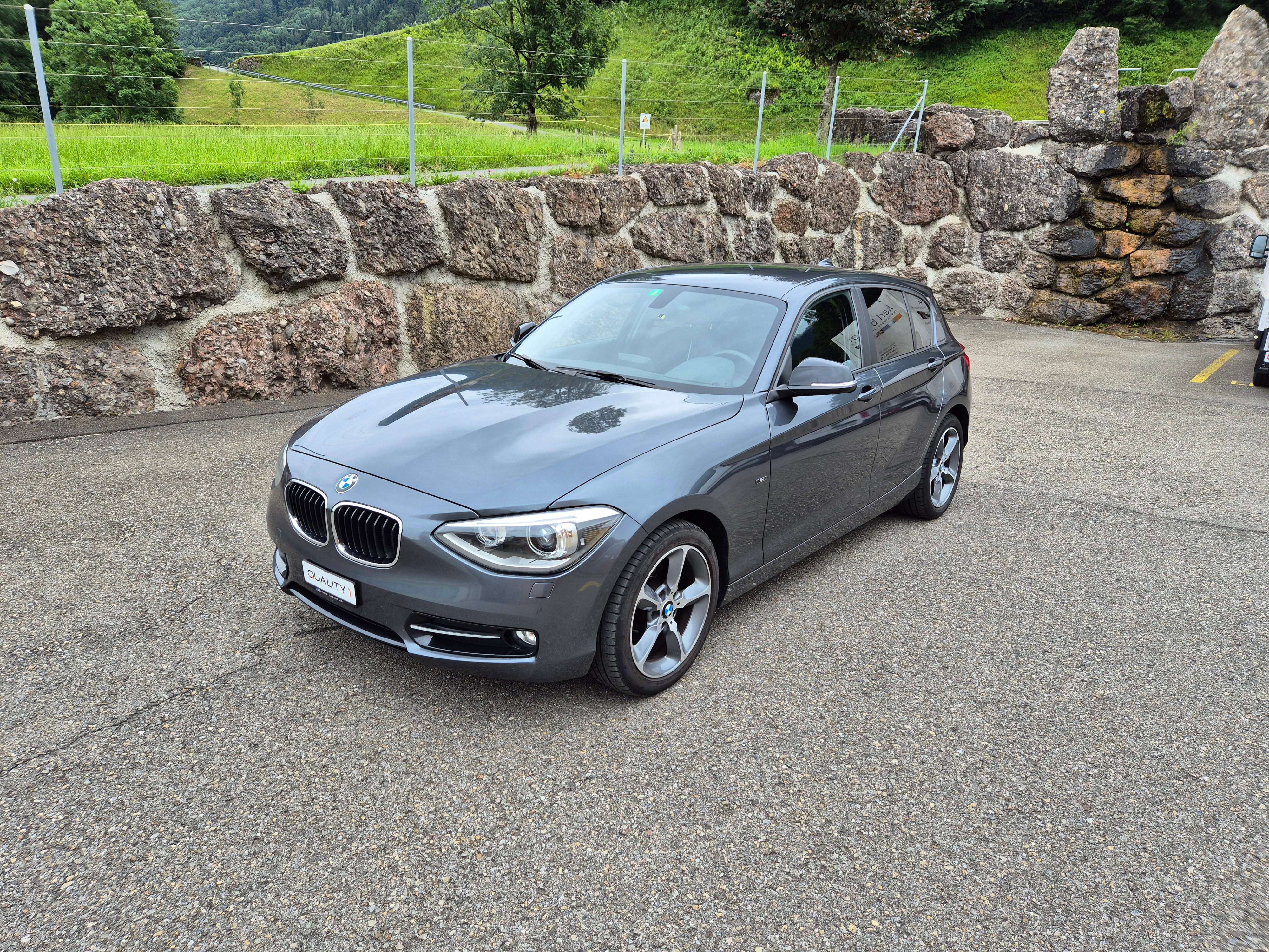 BMW 116i Sport Line Steptronic