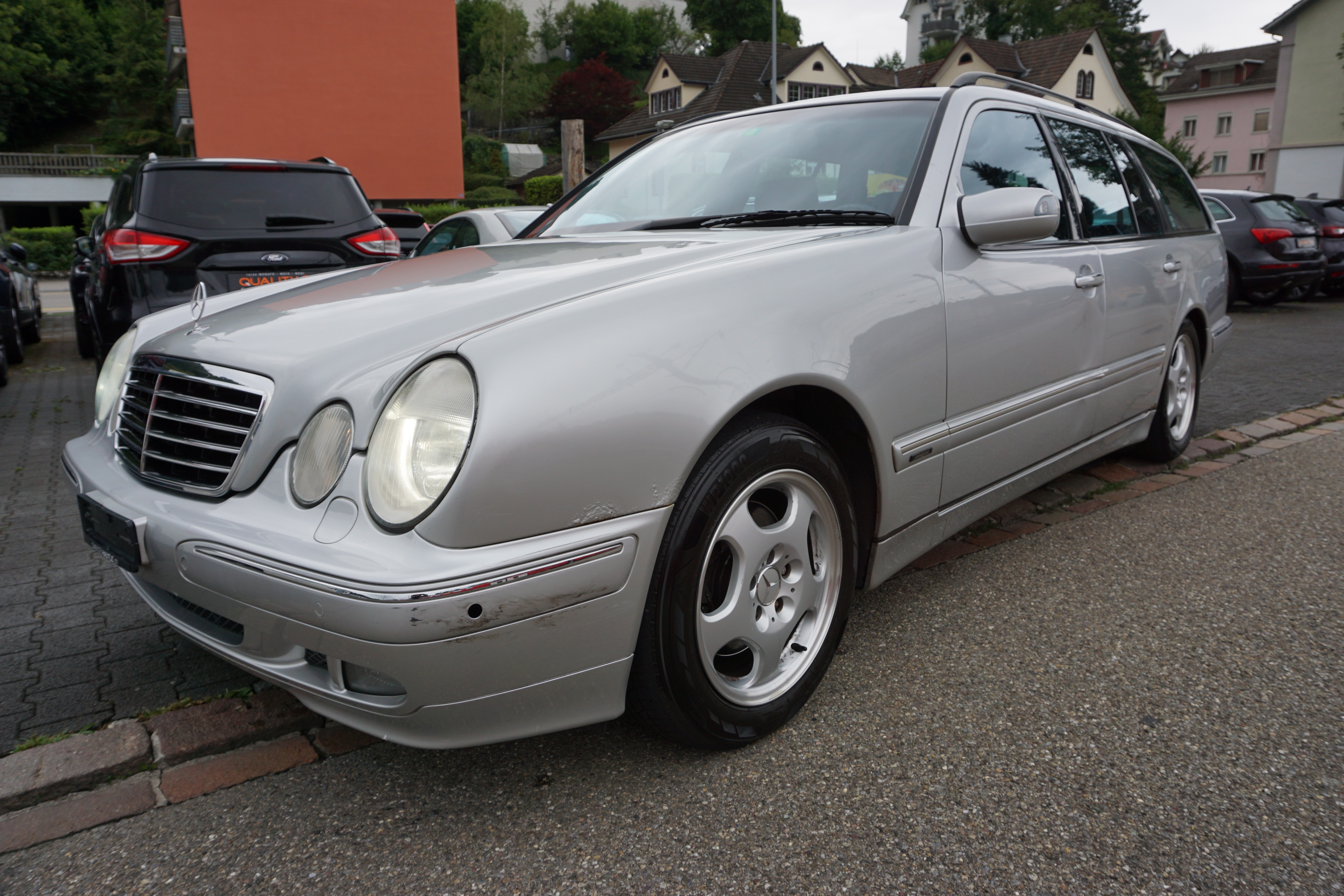 MERCEDES-BENZ E 280 Avantgarde