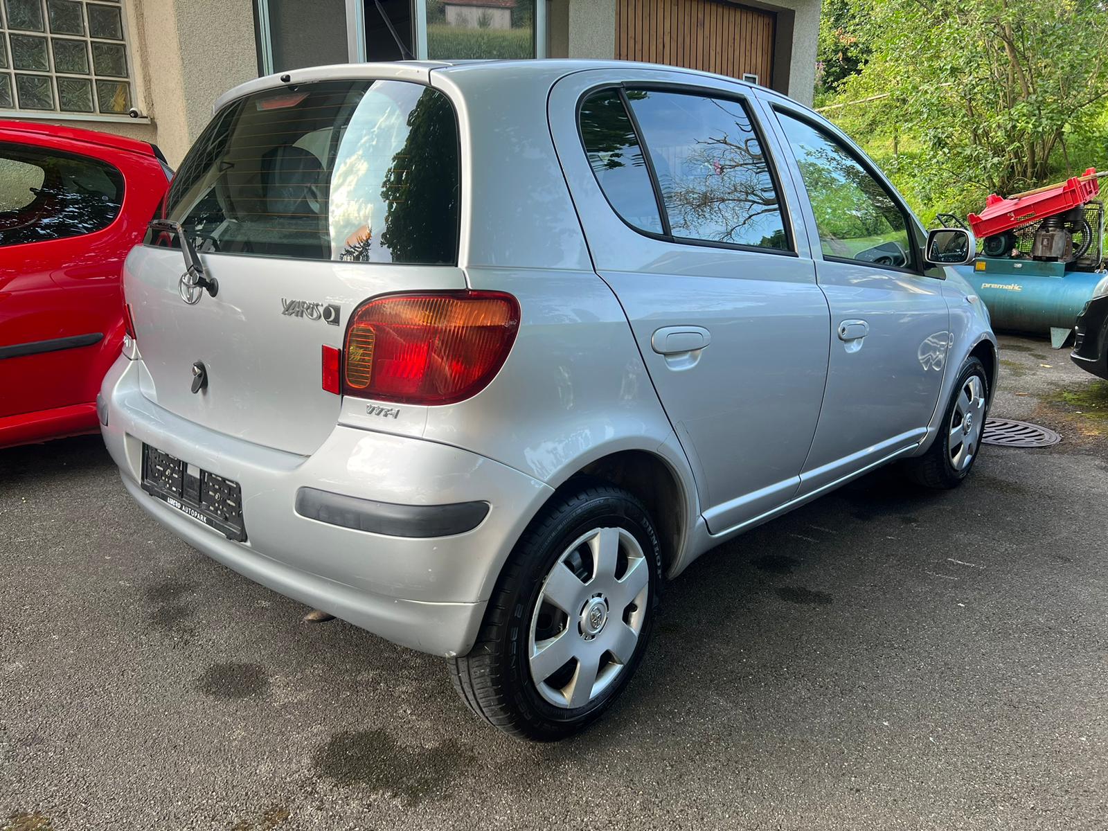 TOYOTA Yaris 1.3 Linea Sol