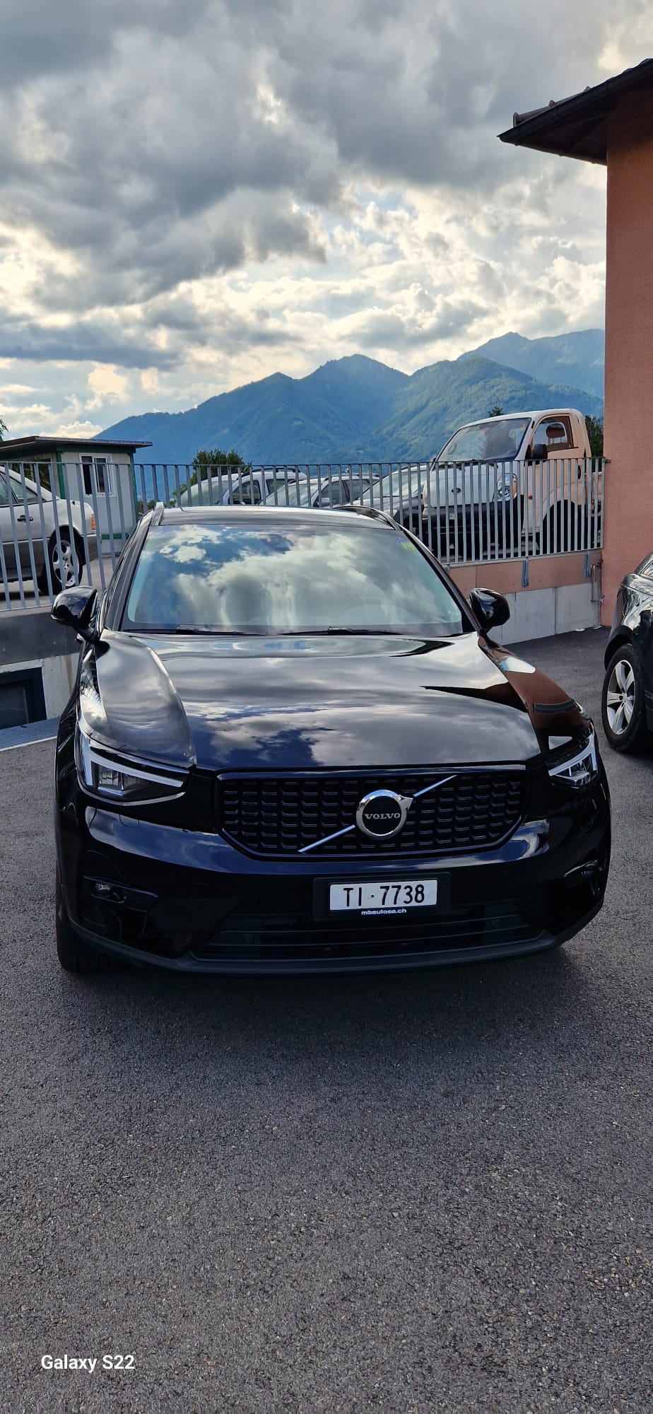 VOLVO XC40 B4 Benzin Mild Hybrid AWD Ultim. Dark DCT