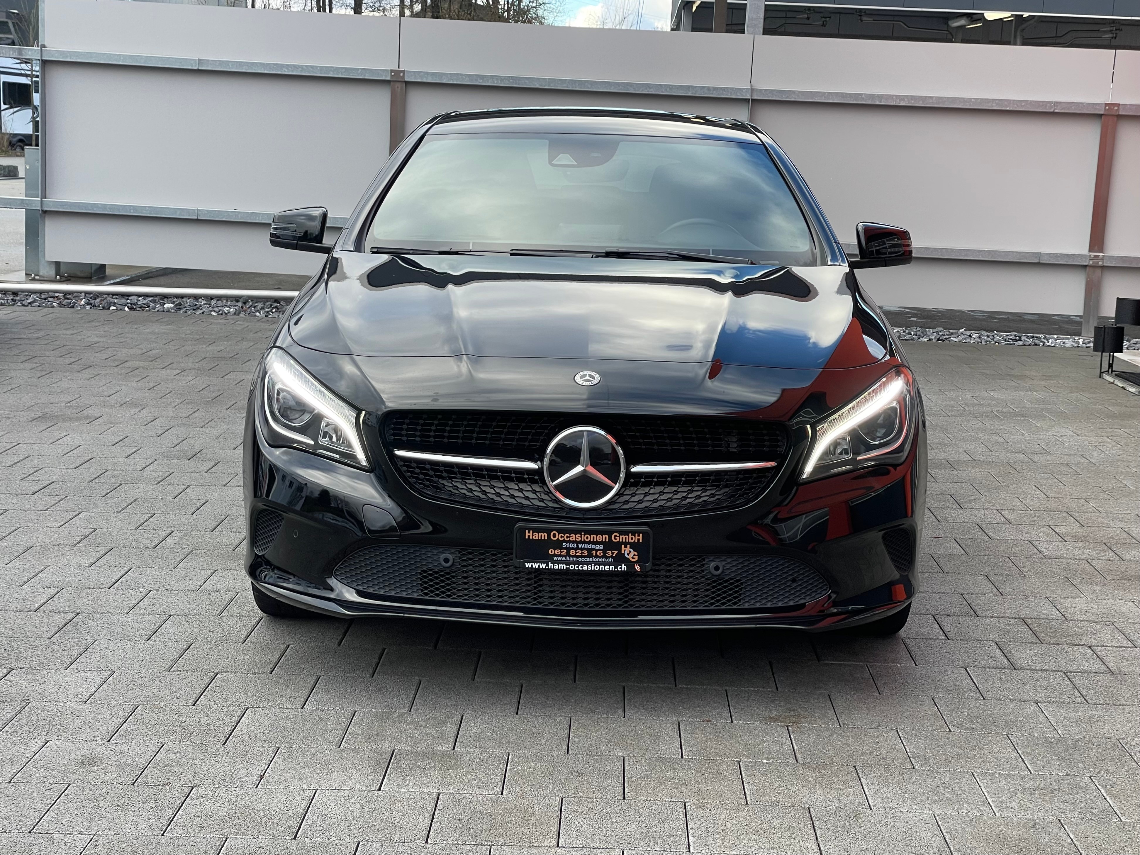 MERCEDES-BENZ CLA Shooting Brake 200 Urban 7G-DCT