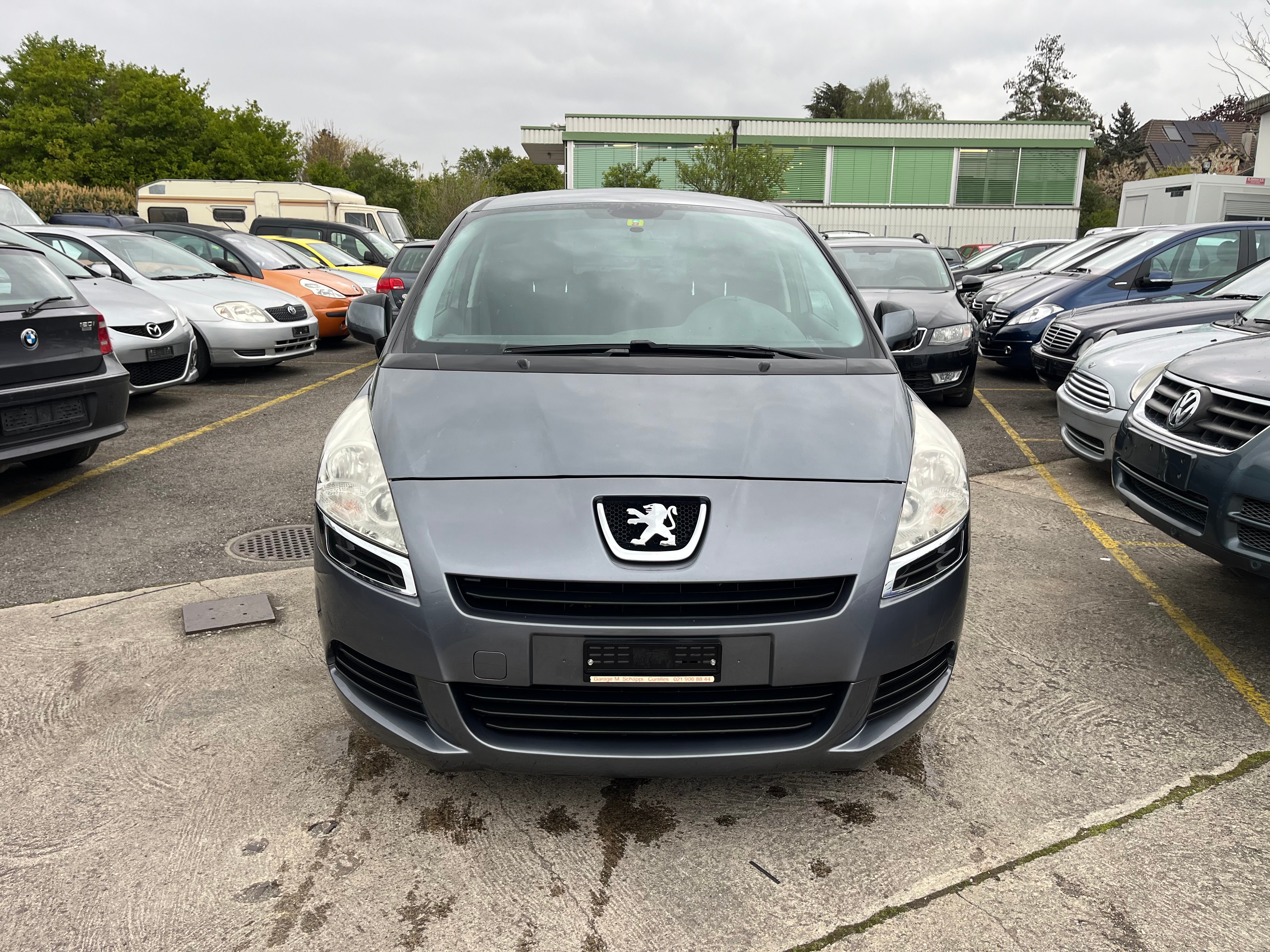 PEUGEOT 5008 1.6 16V VTI Trendy Clim