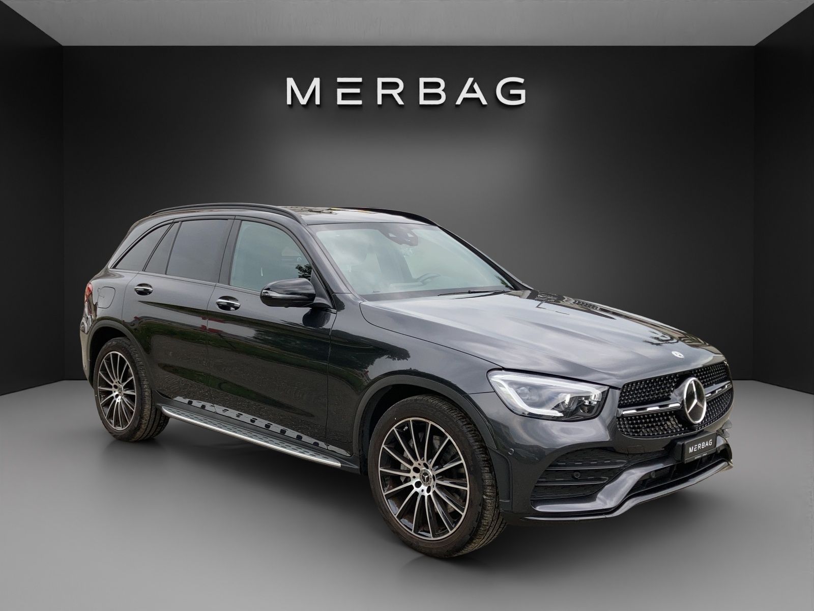 MERCEDES-BENZ GLC 300 AMG Line 4Matic