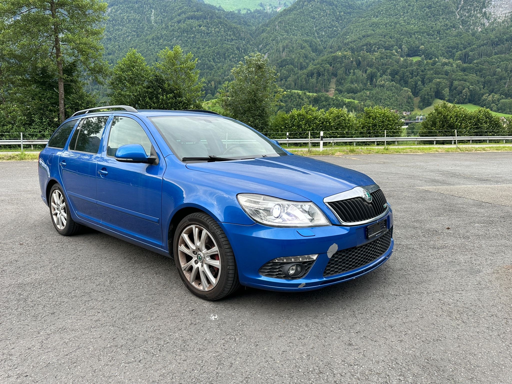 SKODA Octavia Combi 2.0 TSI RS