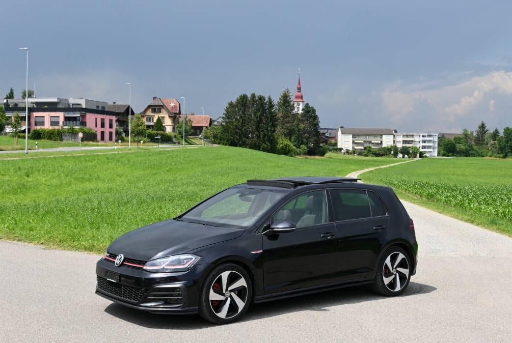 VW Golf 2.0 TSI GTI Performance DSG