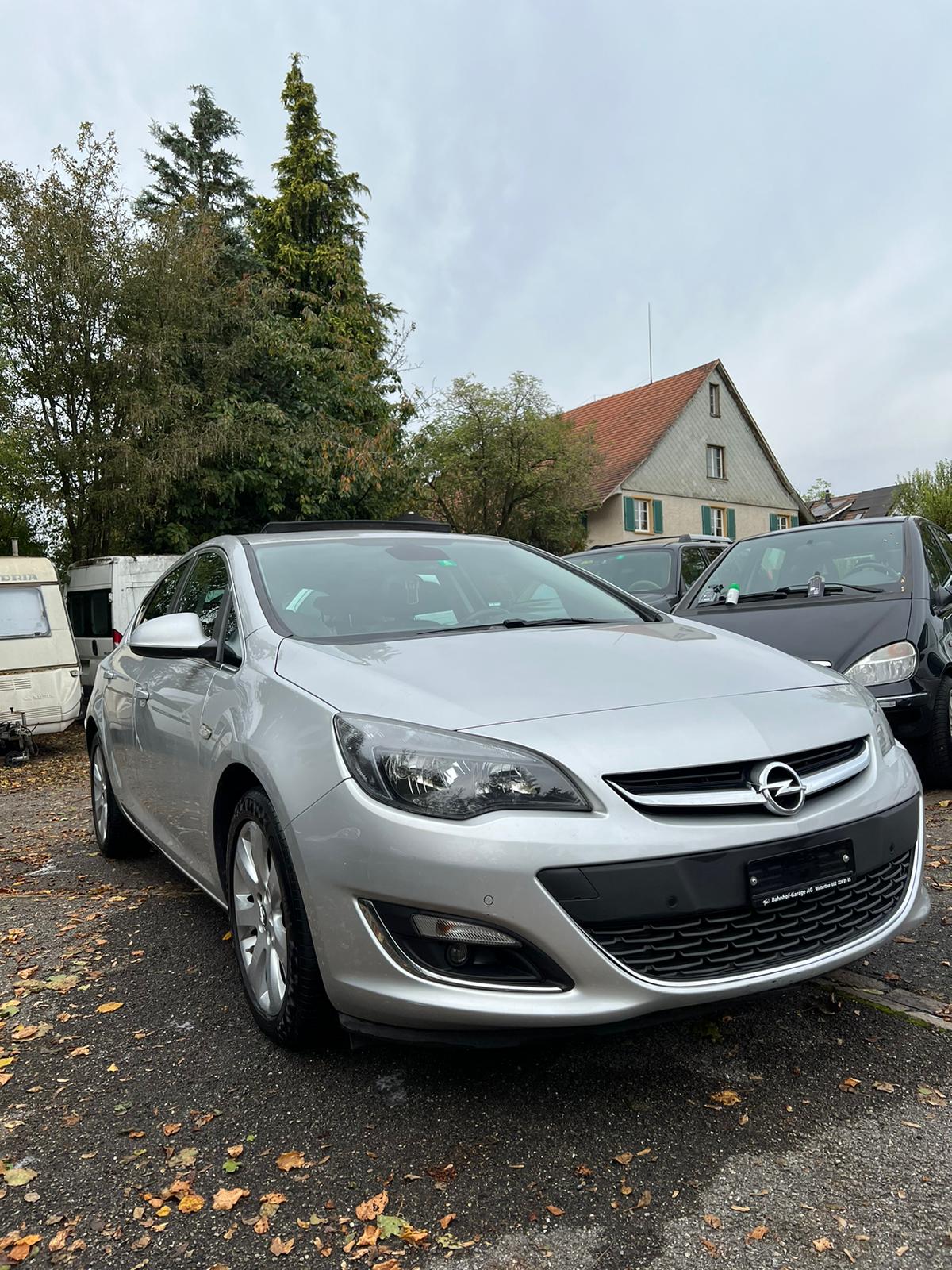 OPEL Astra 1.4i 16V Turbo Sport Automatic