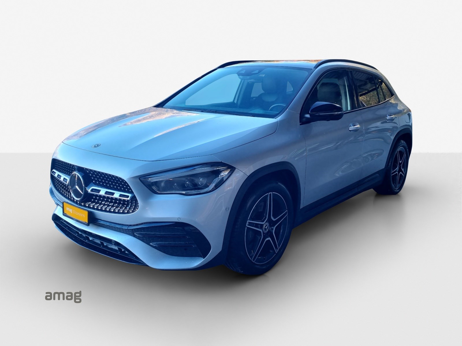 MERCEDES-BENZ GLA 250 4Matic AMG Line 8G-DCT