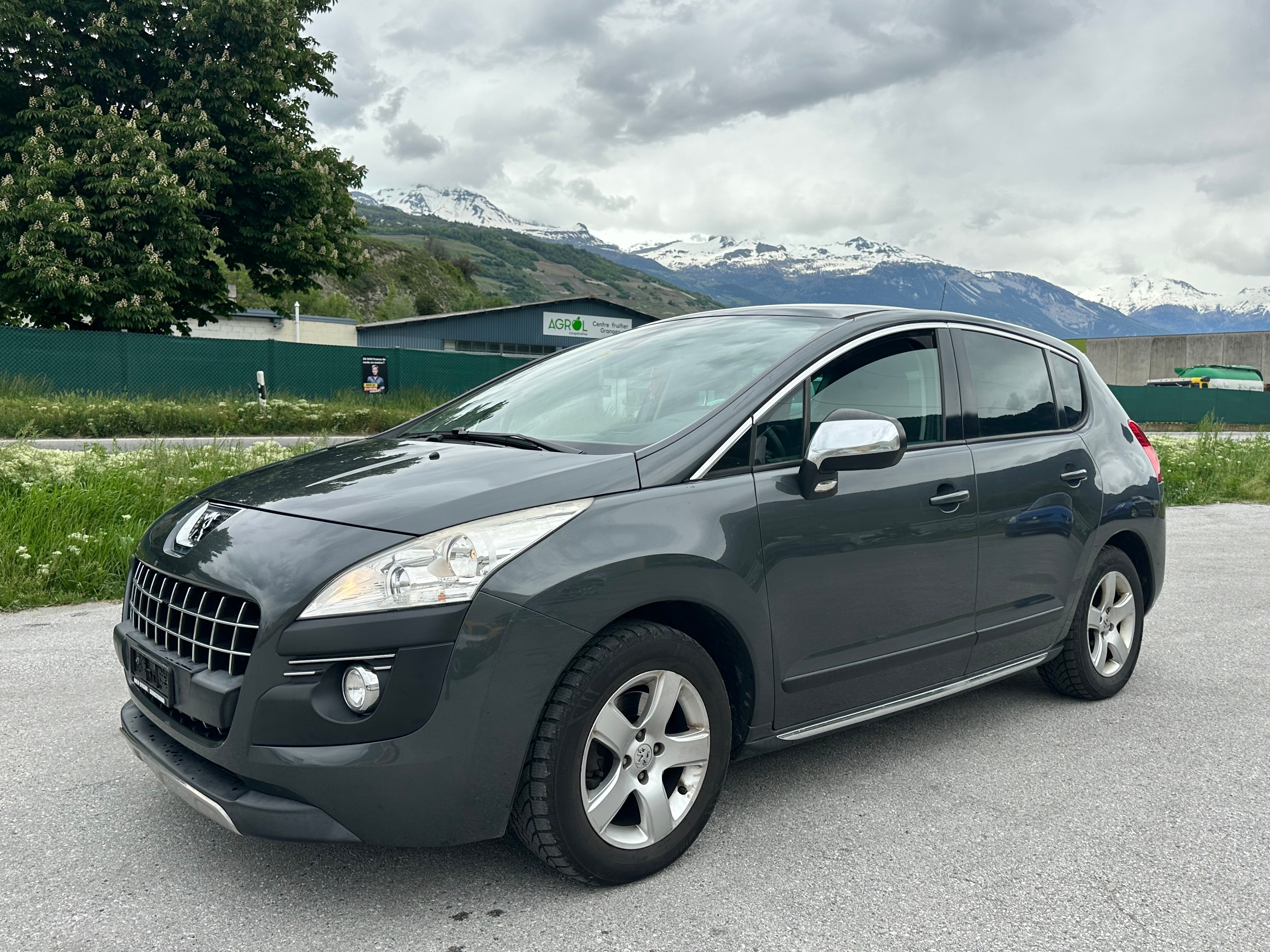 PEUGEOT 3008 1.6 16V T Sport Pack