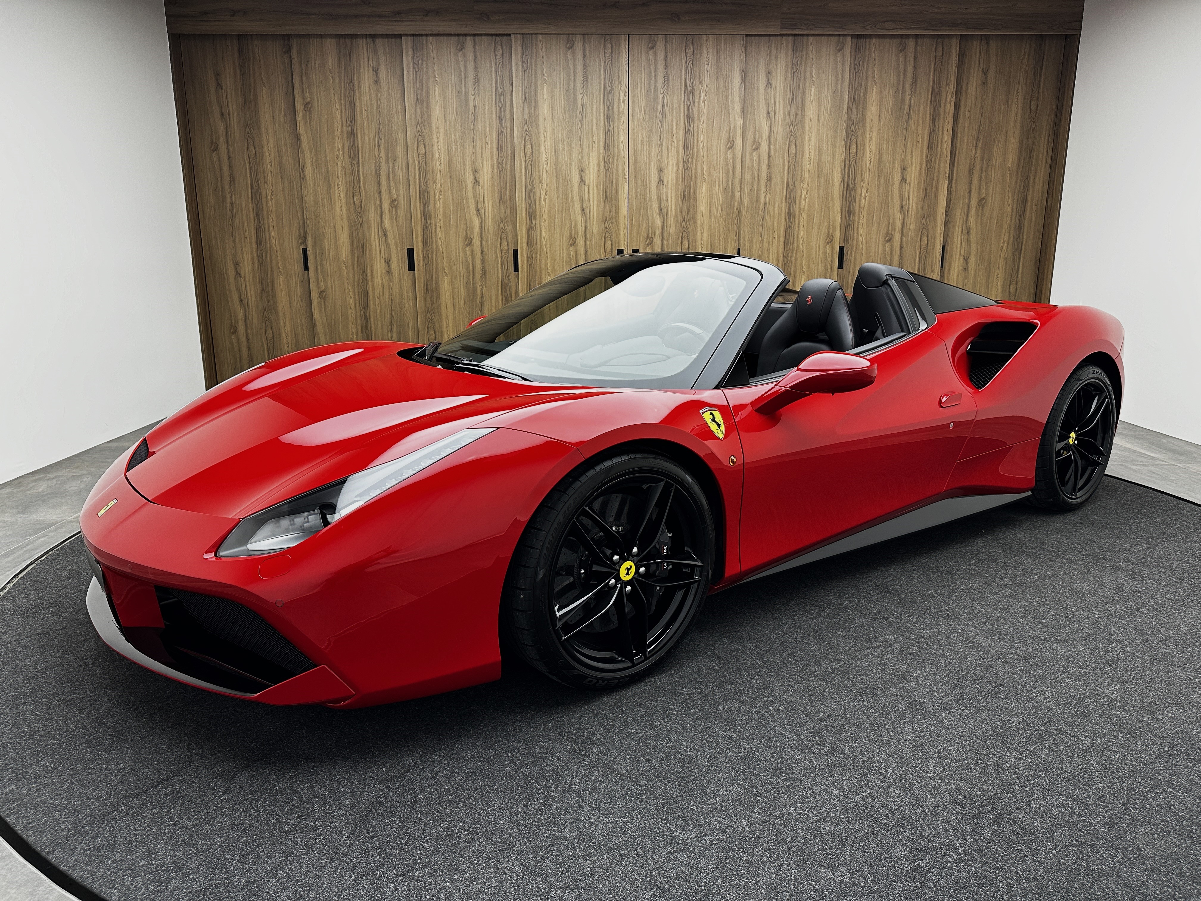 FERRARI 488 Spider 3.9 V8