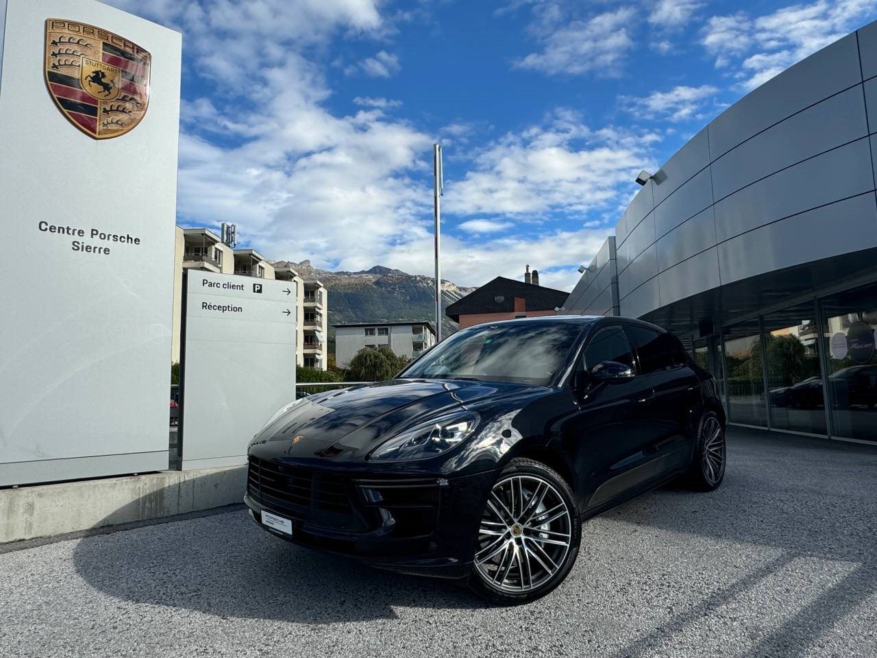 PORSCHE MACAN Turbo