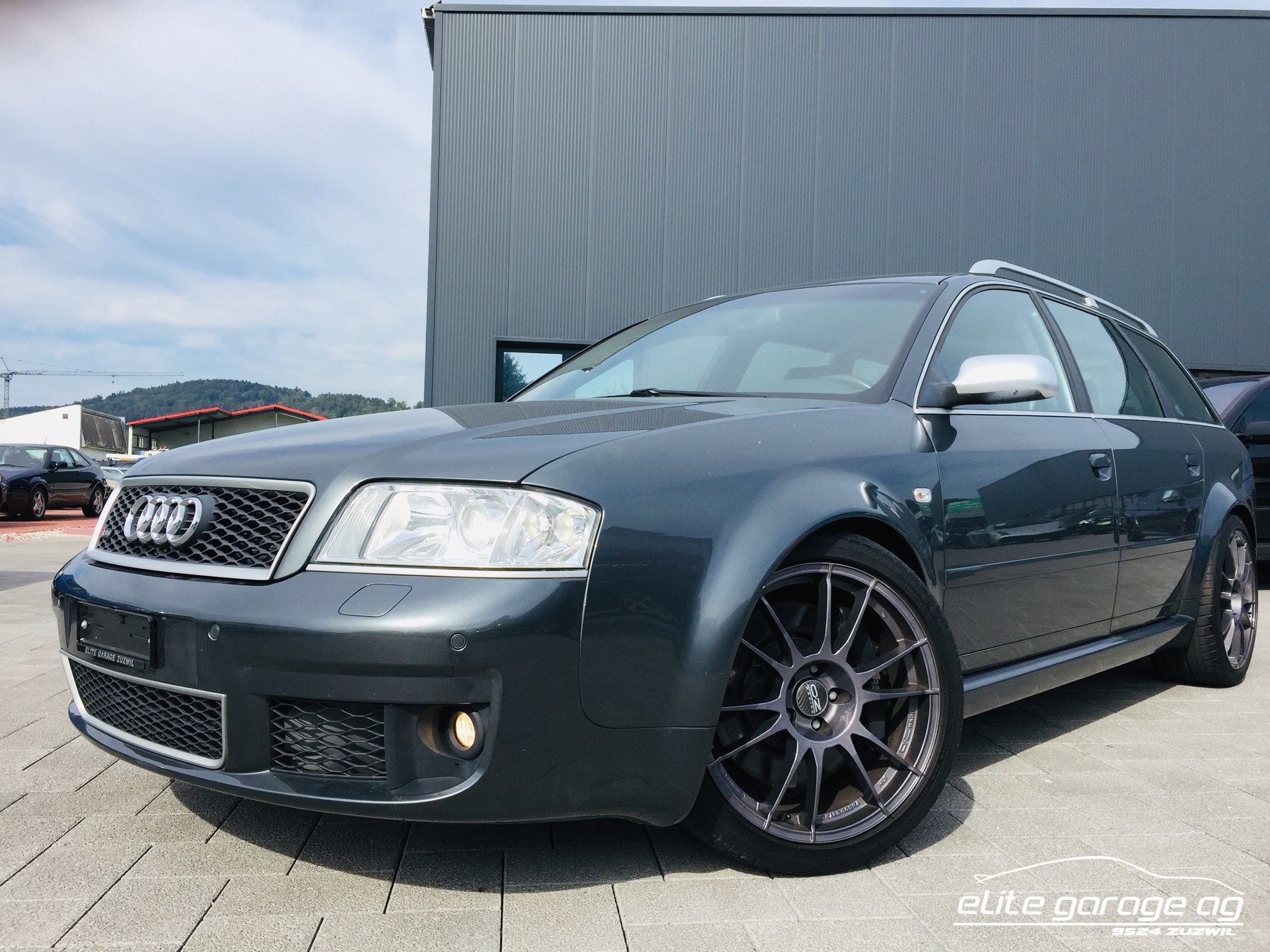 AUDI RS6 Avant quattro