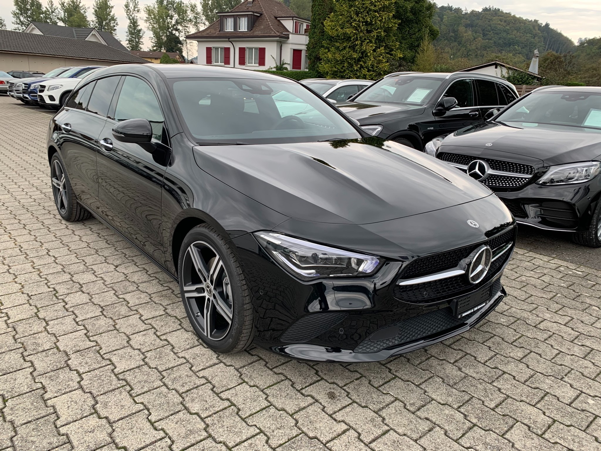 MERCEDES-BENZ CLA Shooting Brake 200 Progressive 7G-DCT