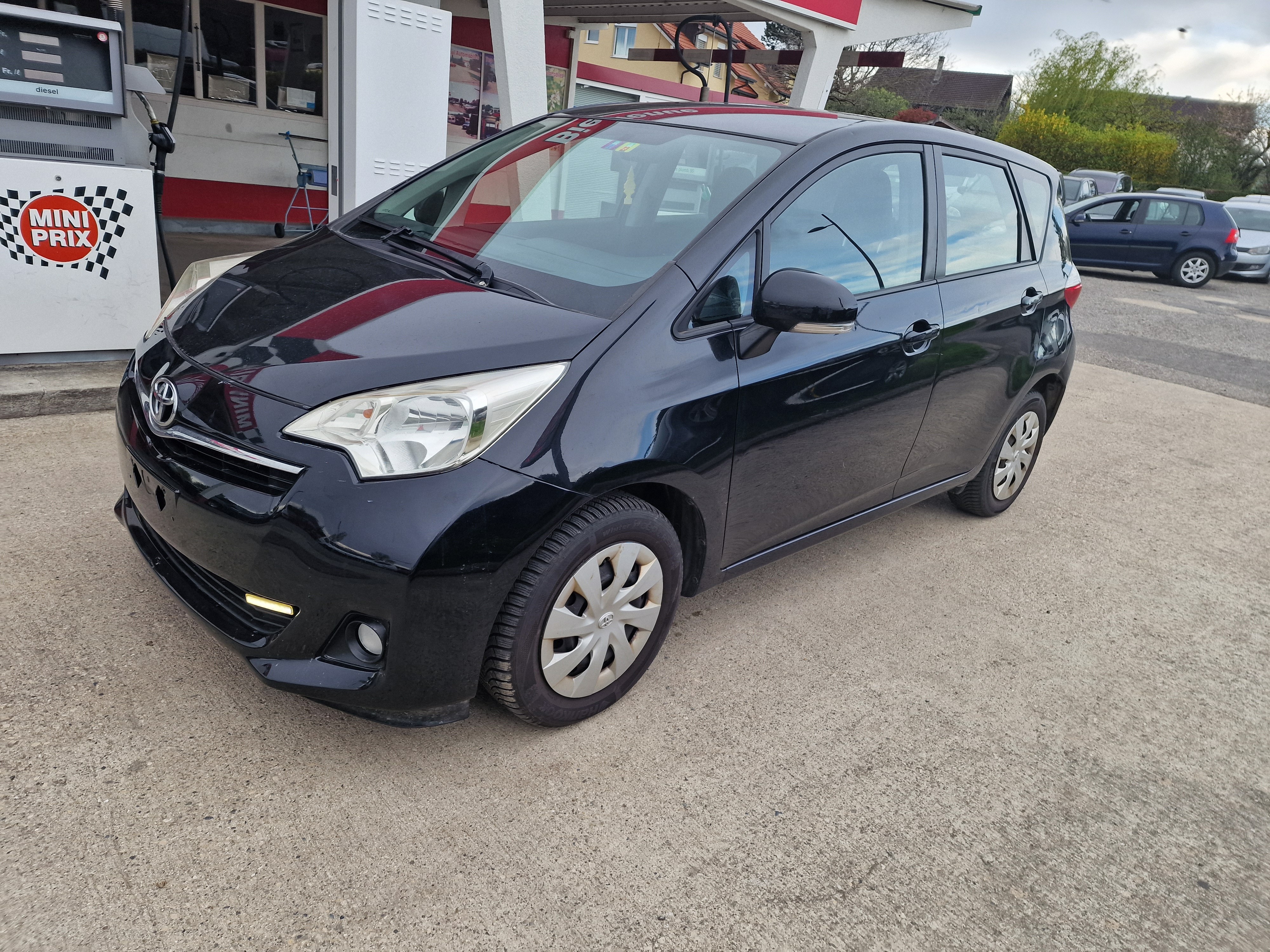 TOYOTA Verso-S 1.33 Linea Sol