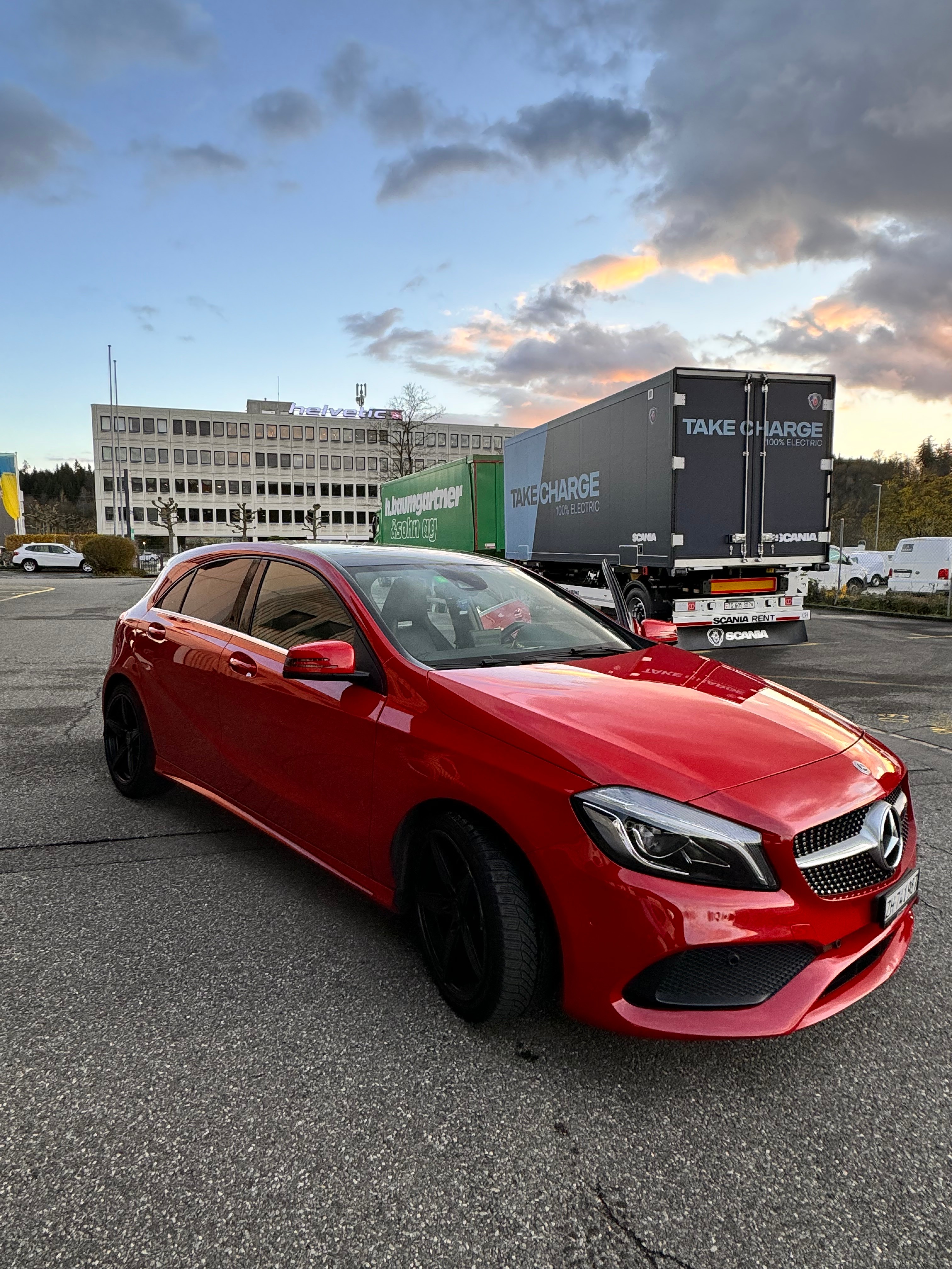 MERCEDES-BENZ A 220 4M