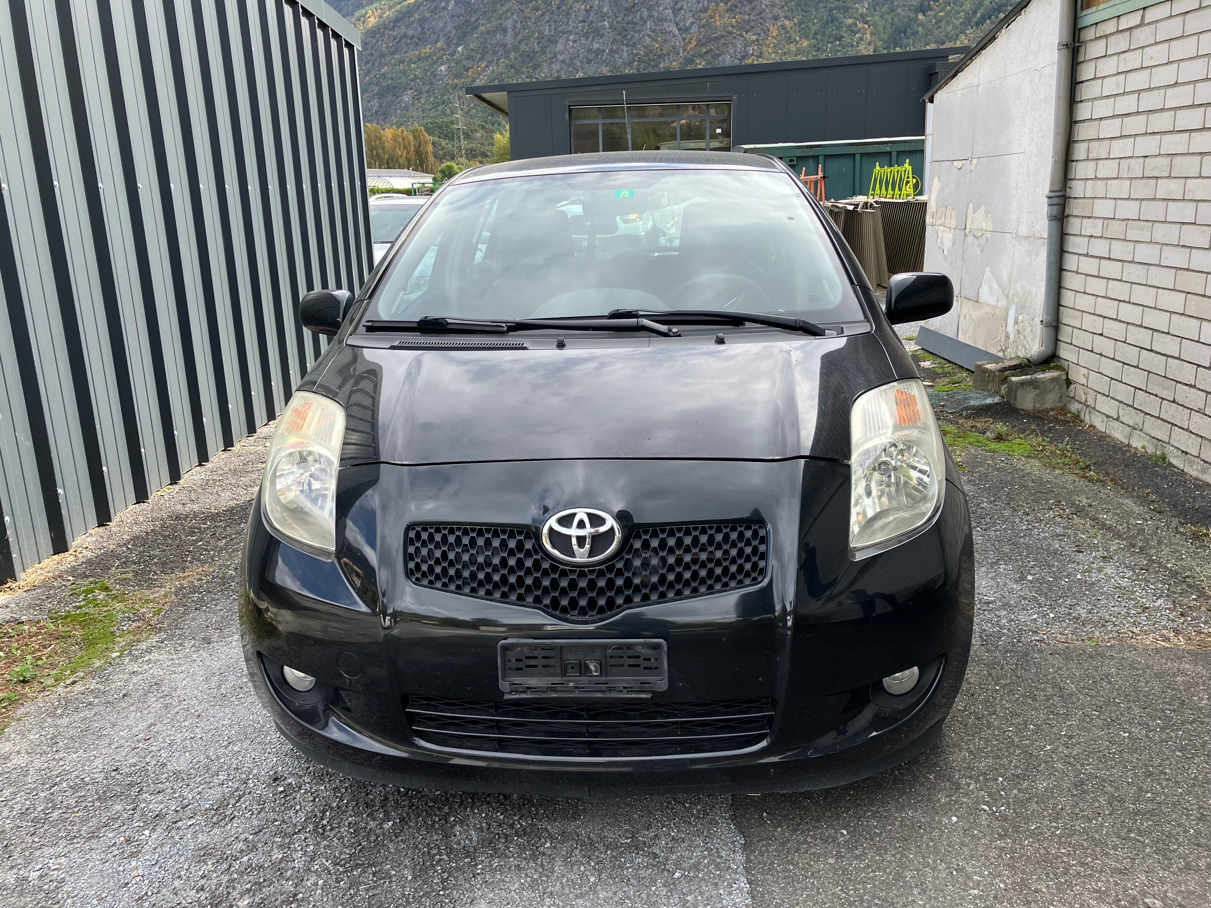 TOYOTA Yaris 1.3 Chic