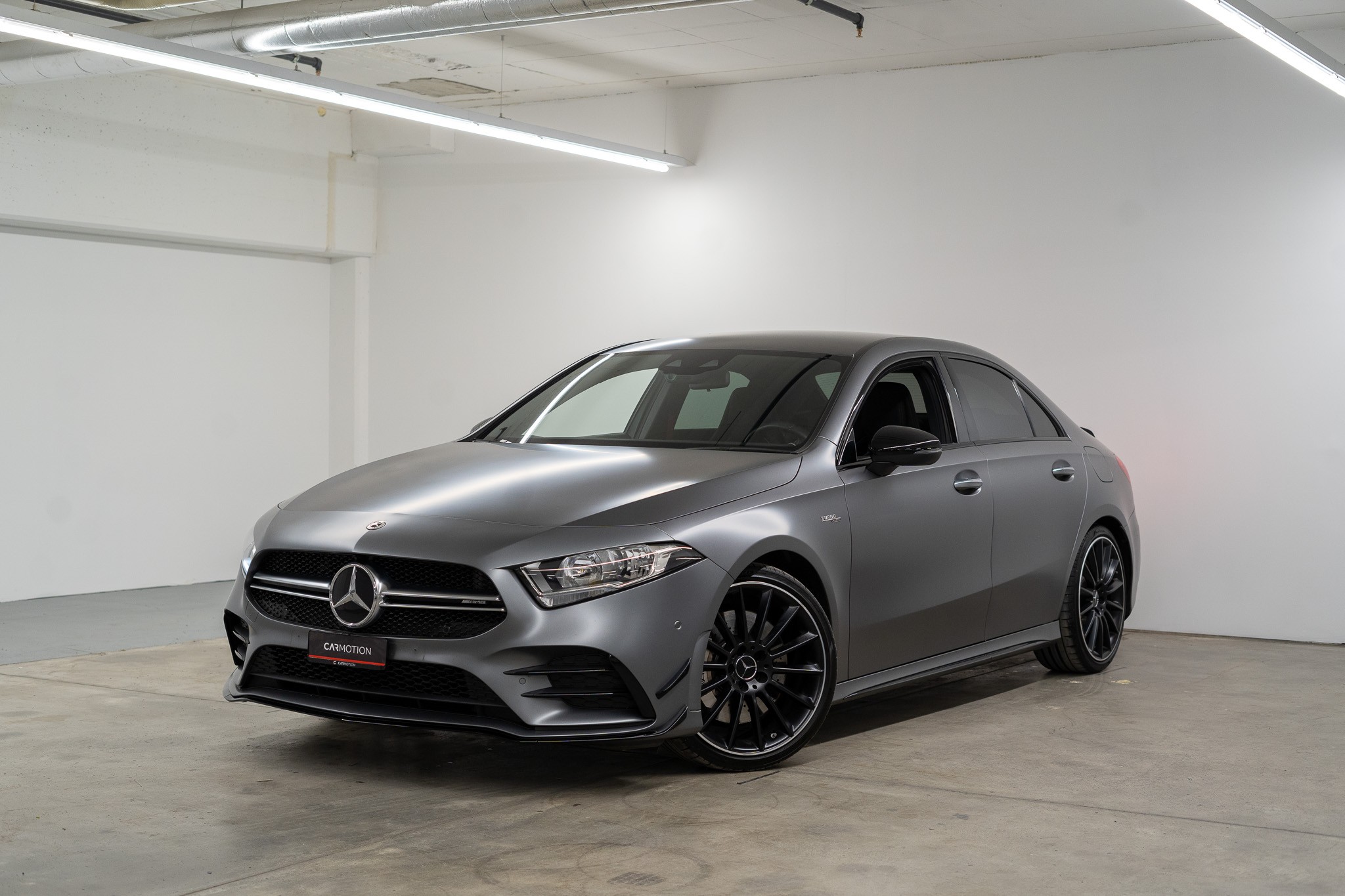 MERCEDES-BENZ A 35 AMG 4matic Limousine