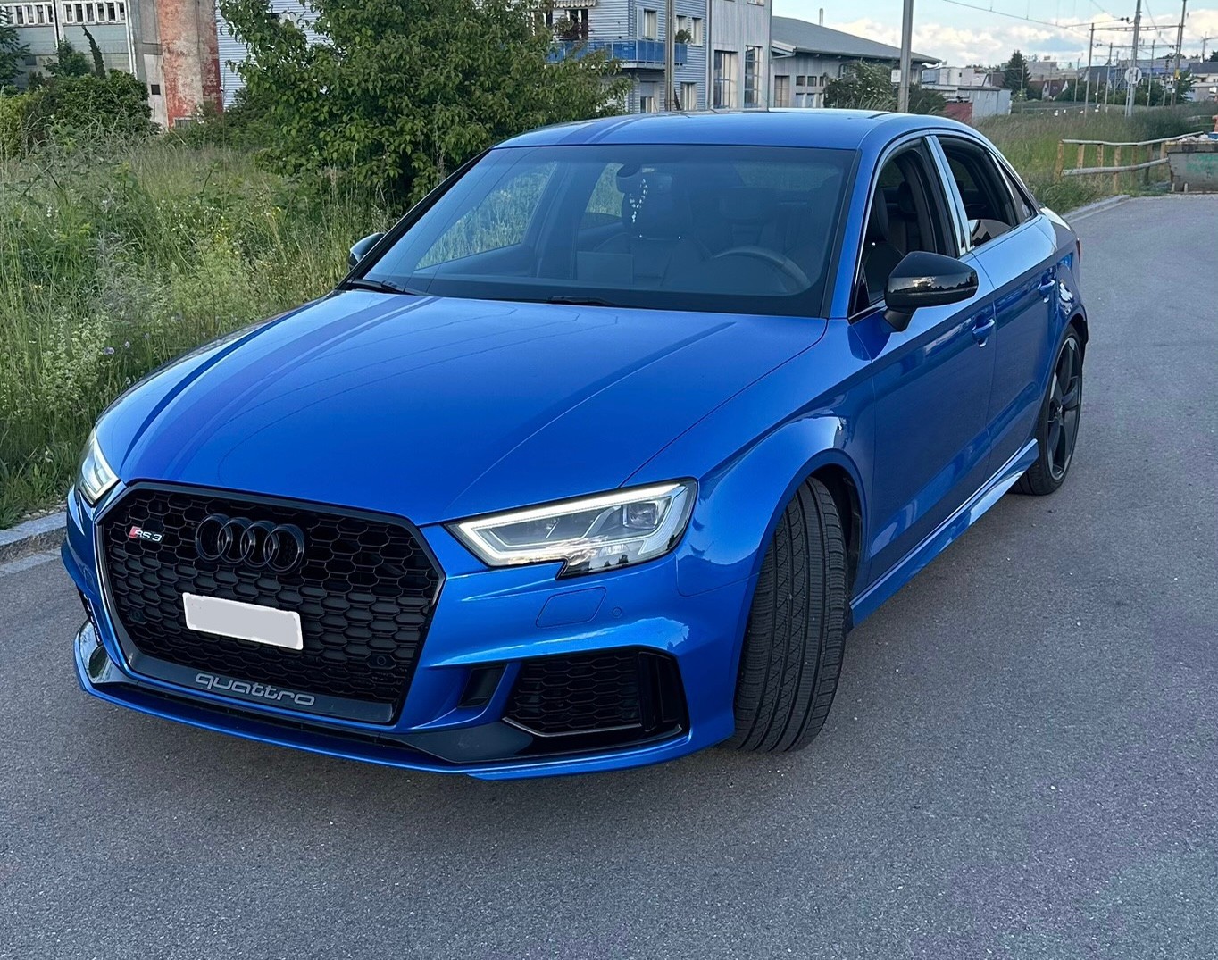 AUDI RS3 Limousine 2.5 TSI quattro S-tronic