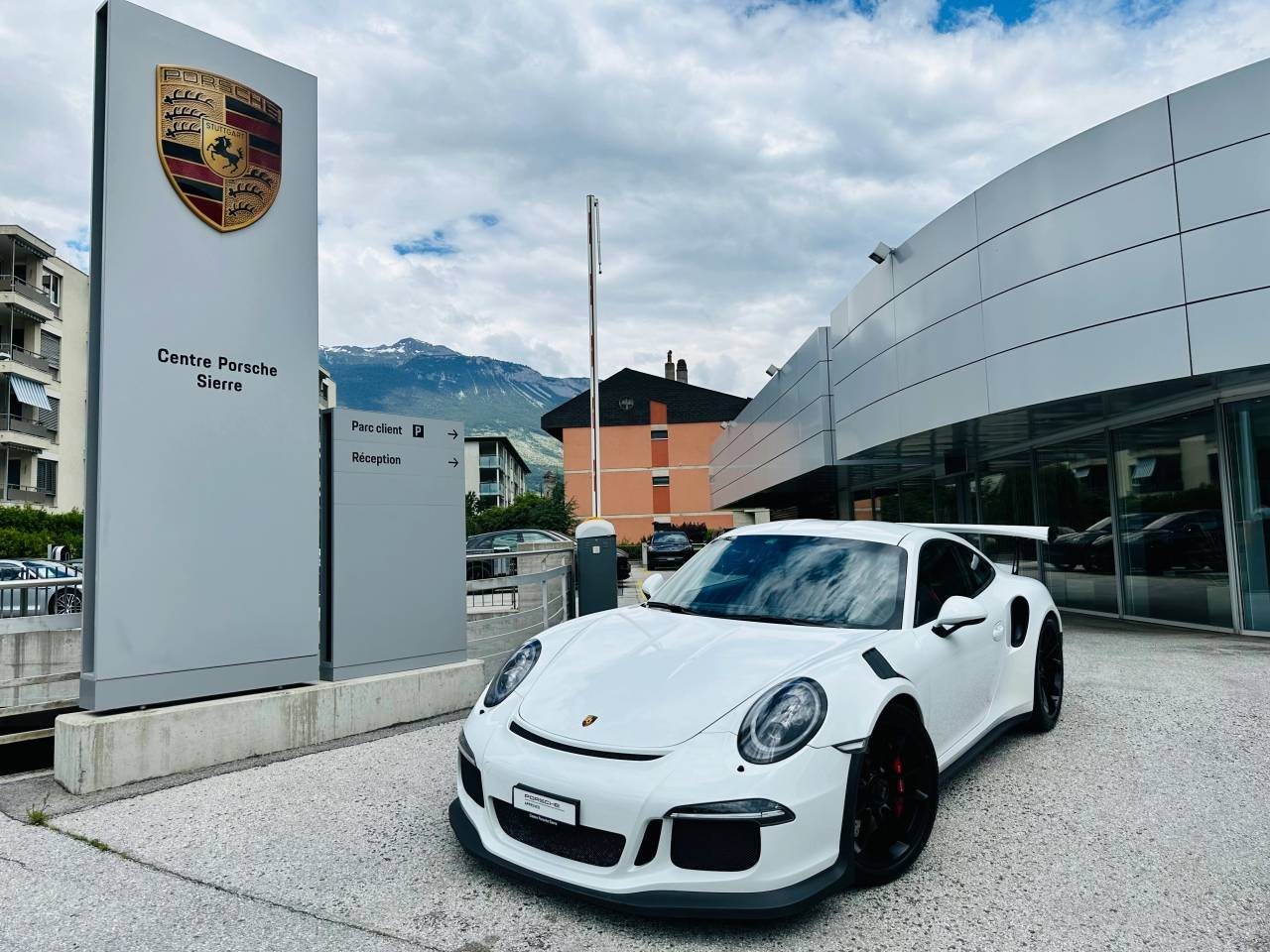 PORSCHE 911 GT3 RS