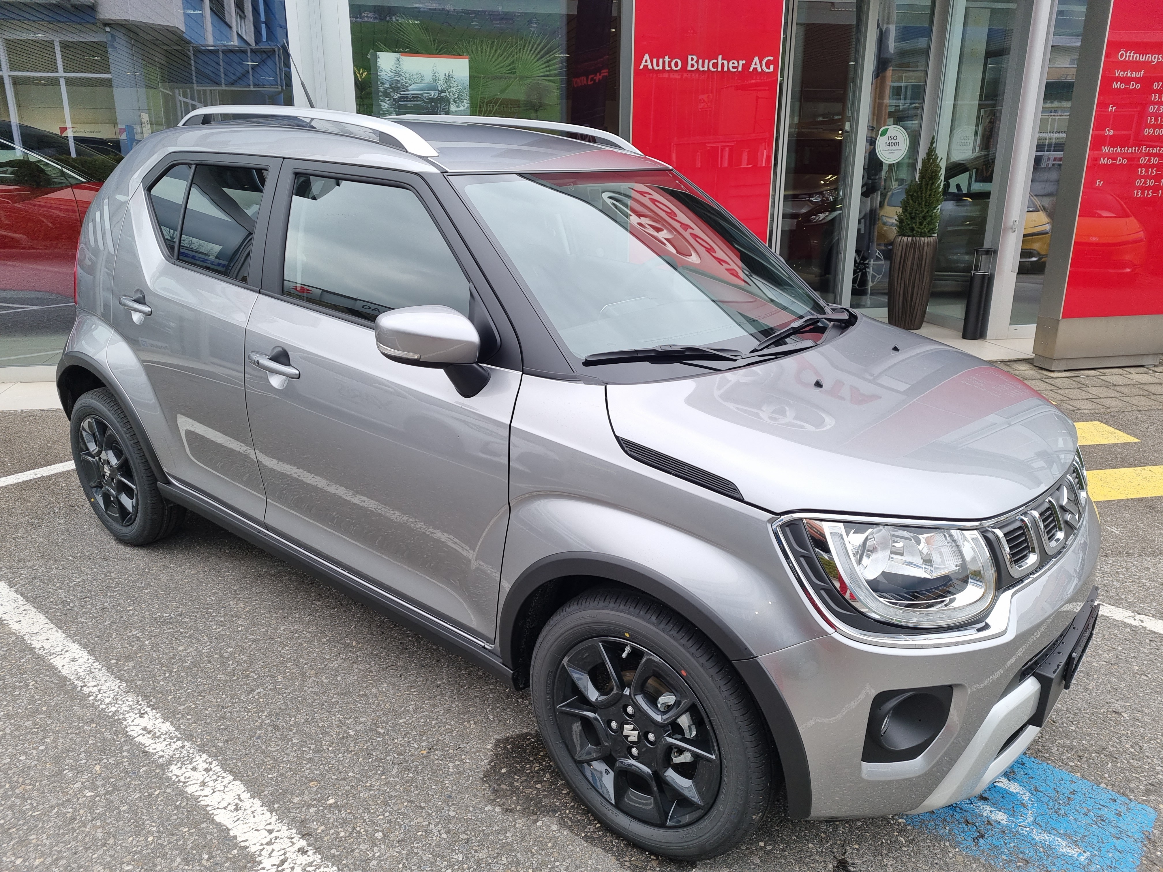 SUZUKI Ignis 1.2i Compact Top Hybrid 4x4