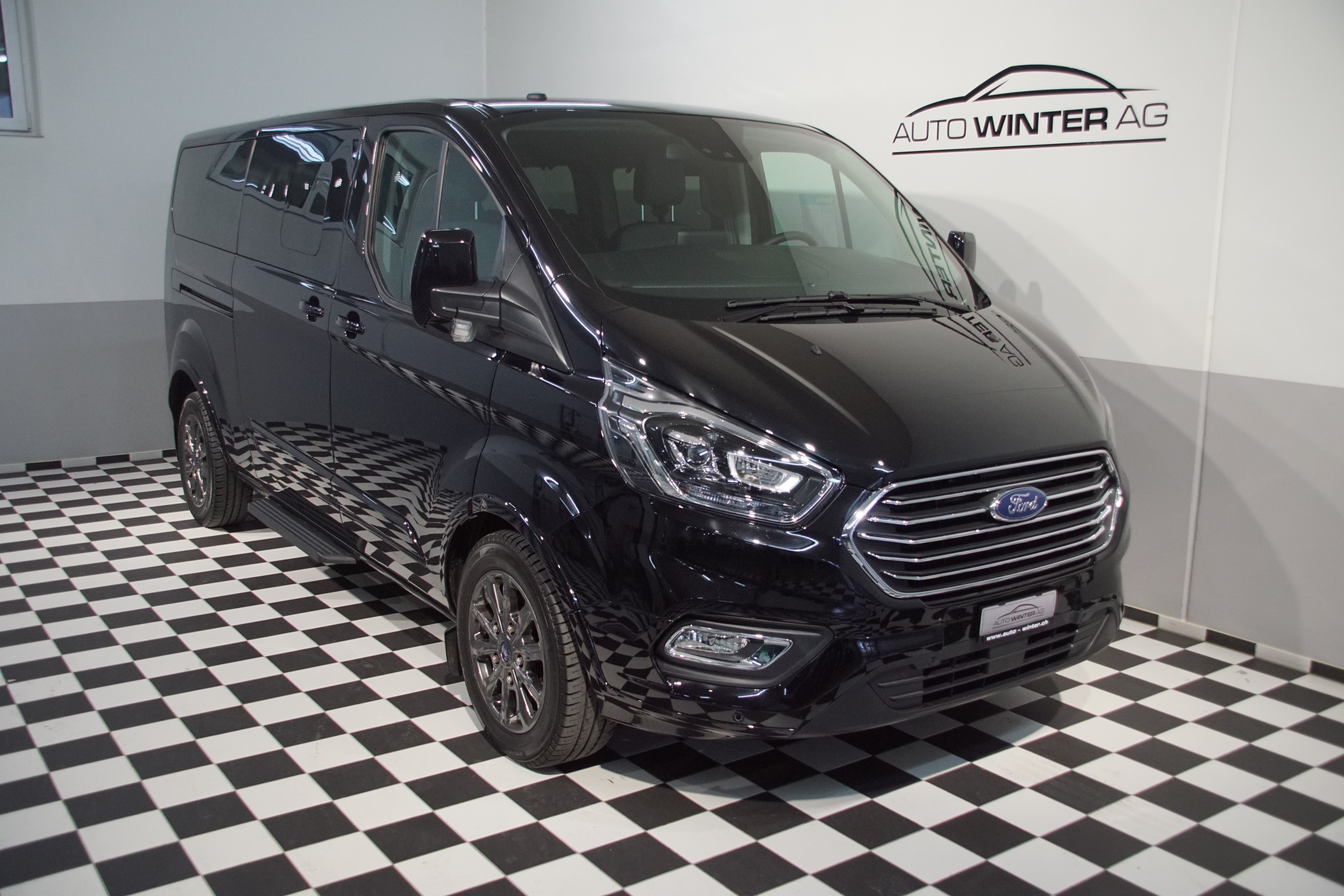 FORD Tourneo Custom 320 L2H1 Titanium X A