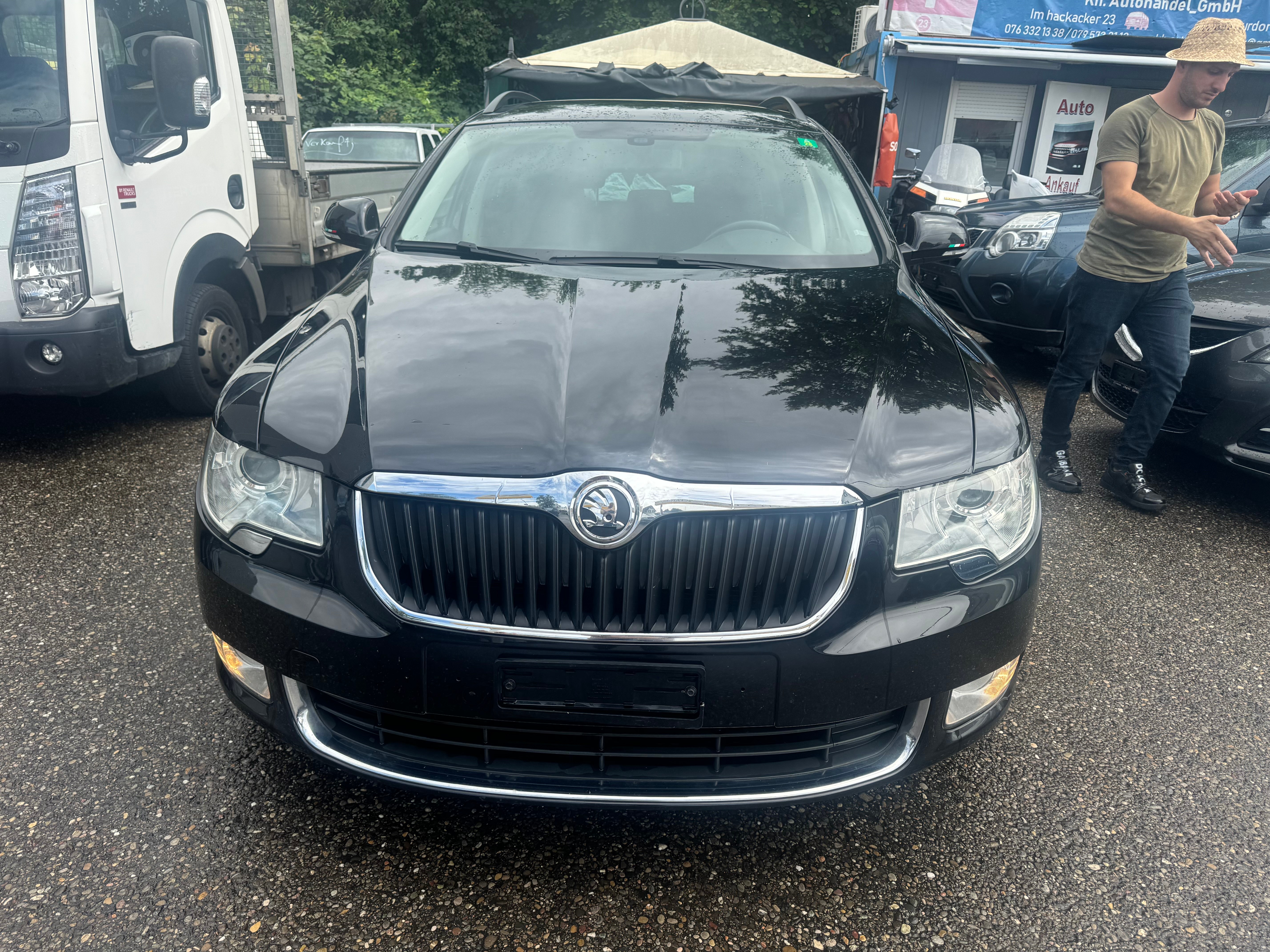 SKODA SUPERB