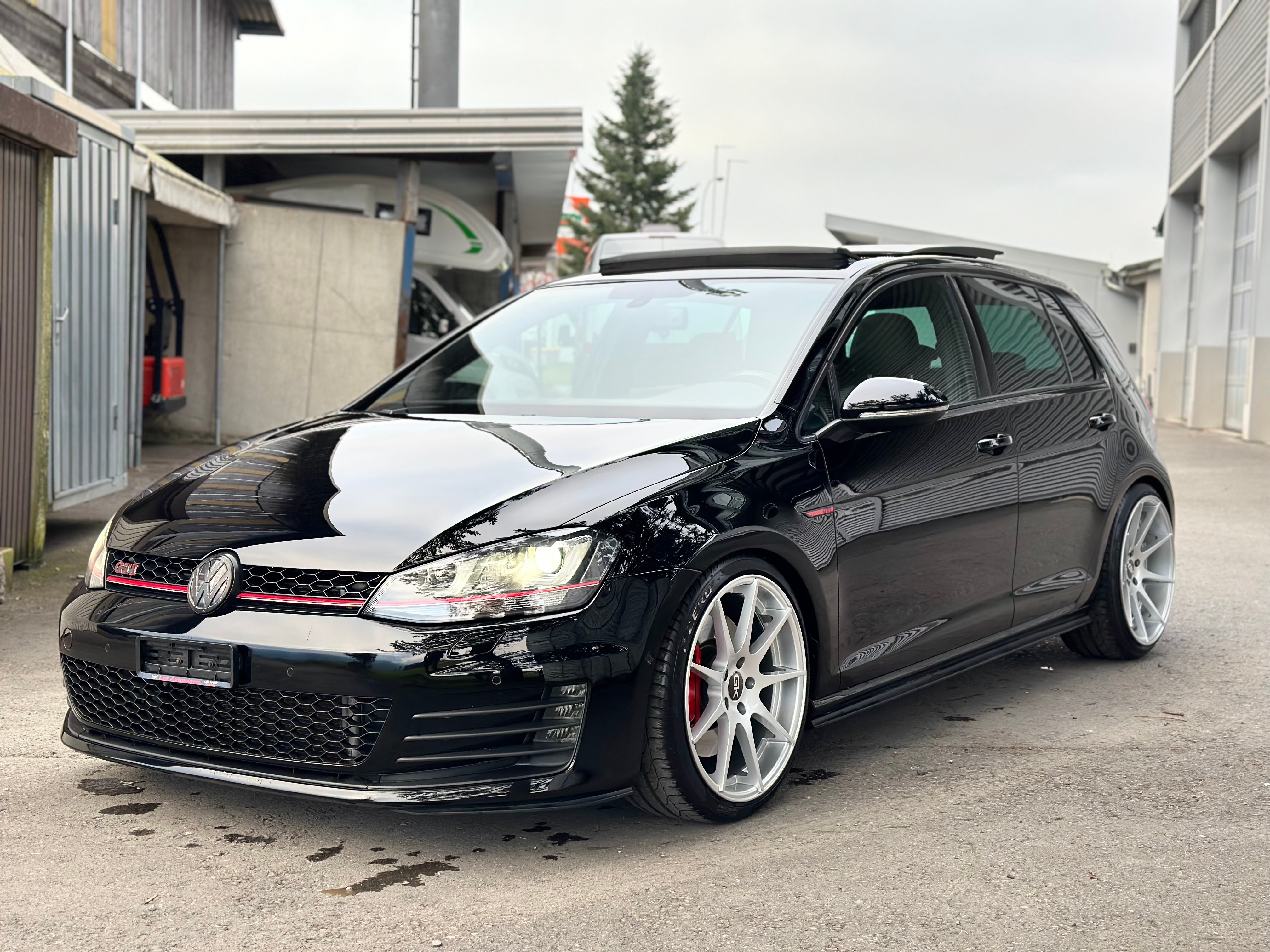 VW VW Golf 2.0 TSi GTI Performance