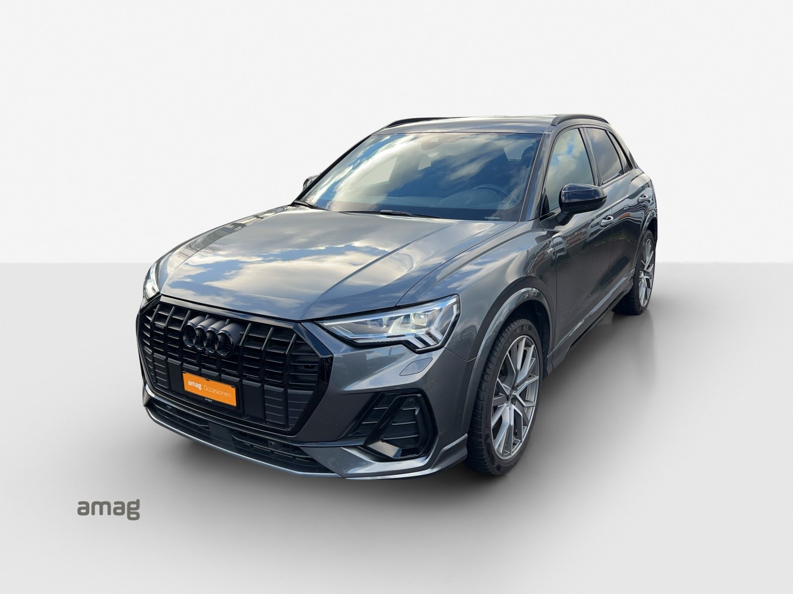 AUDI Q3 40 TDI S line Attraction quattro S-tronic