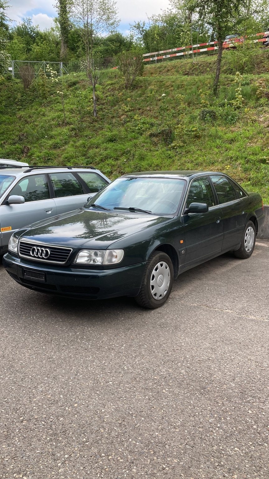 AUDI A6 2.6 E