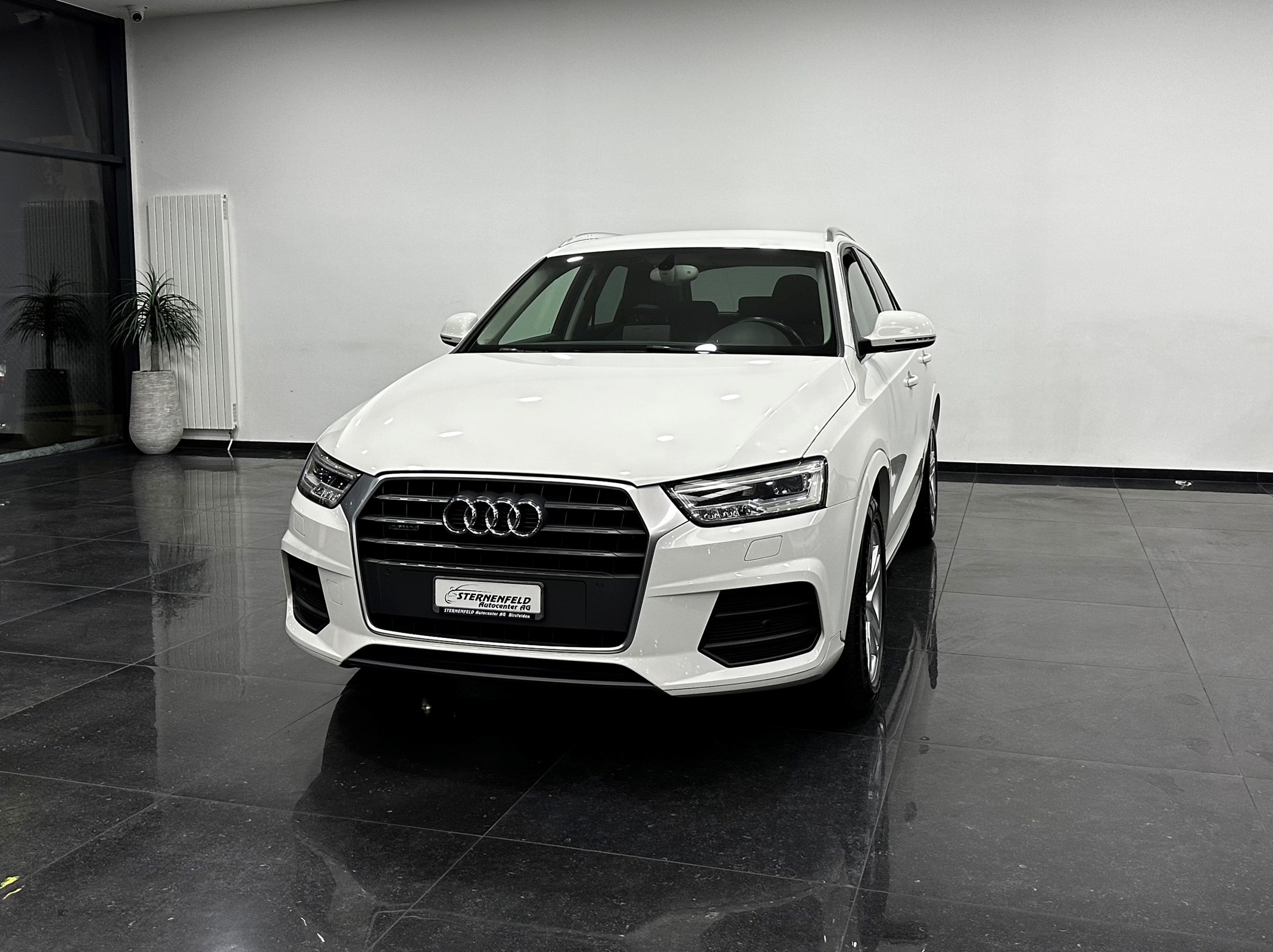 AUDI Q3 2.0 TDI sport quattro S-tronic