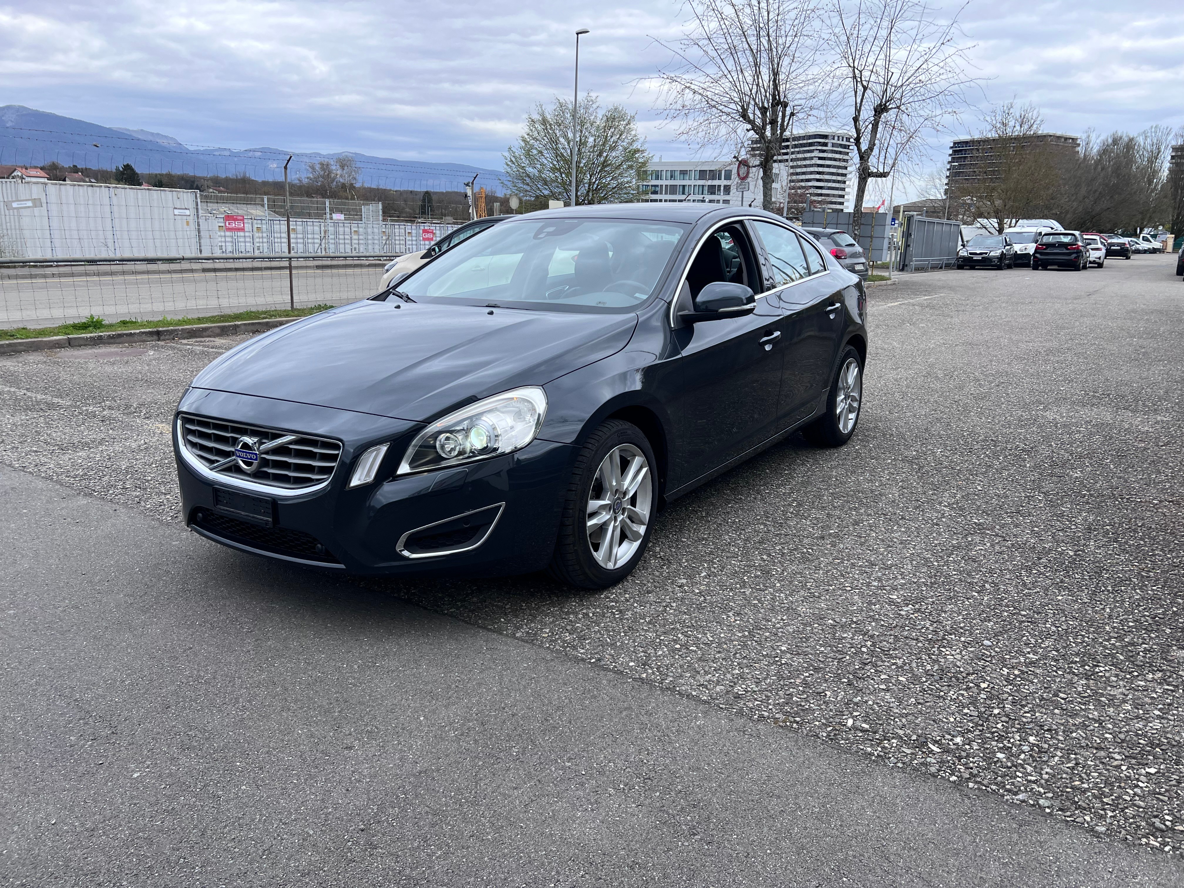 VOLVO S60 D4 Momentum Geartronic