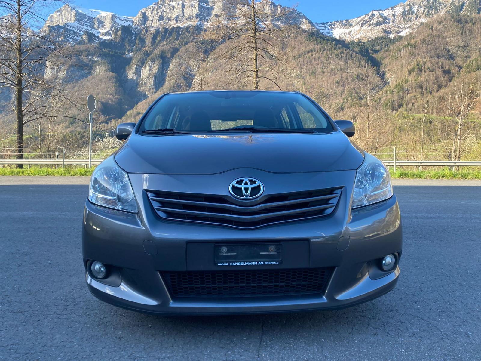 TOYOTA Verso 2.0 D-4D Linea Luna