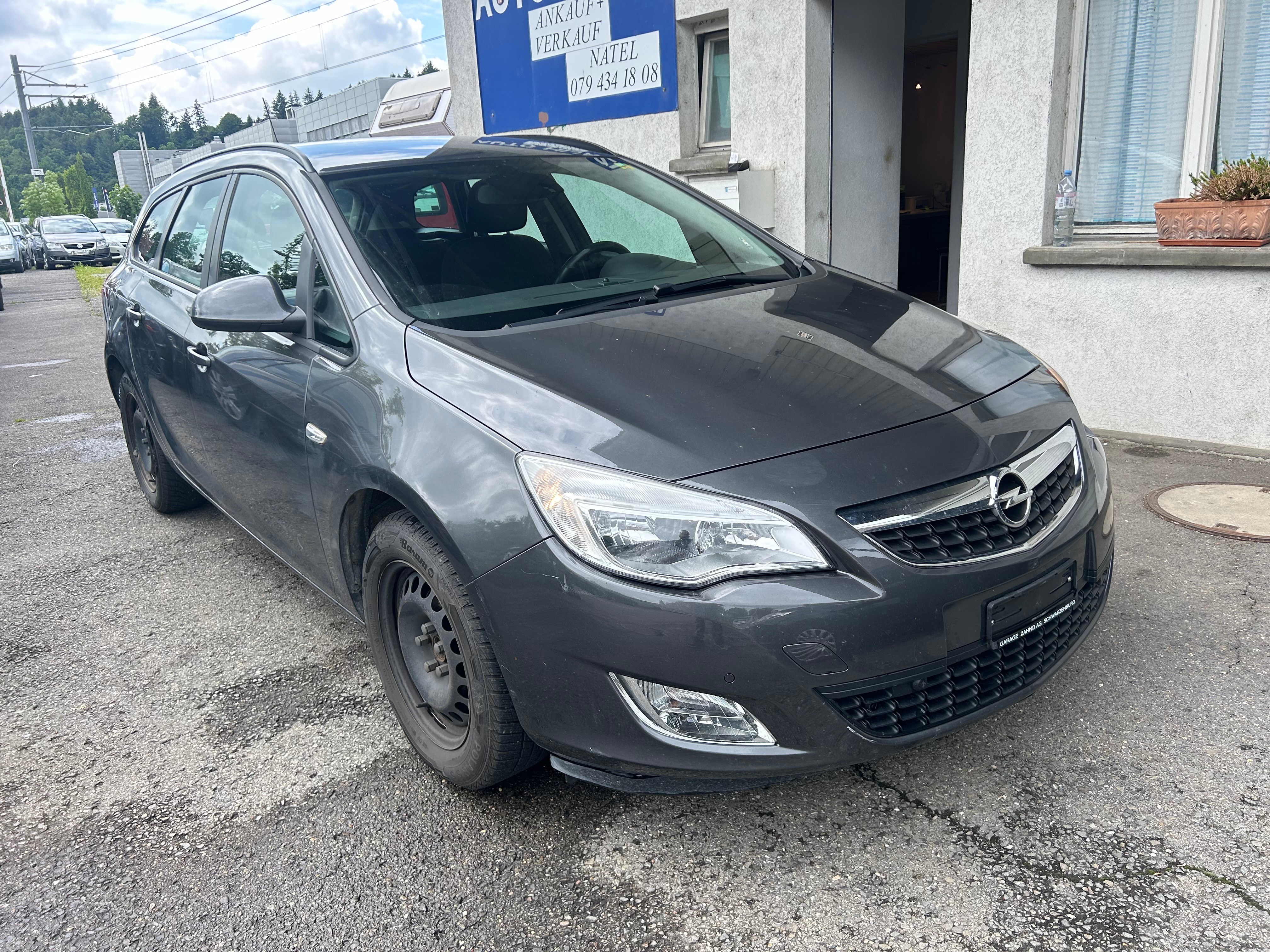 OPEL Astra SportsTourer 1.4i 16V Turbo Enjoy