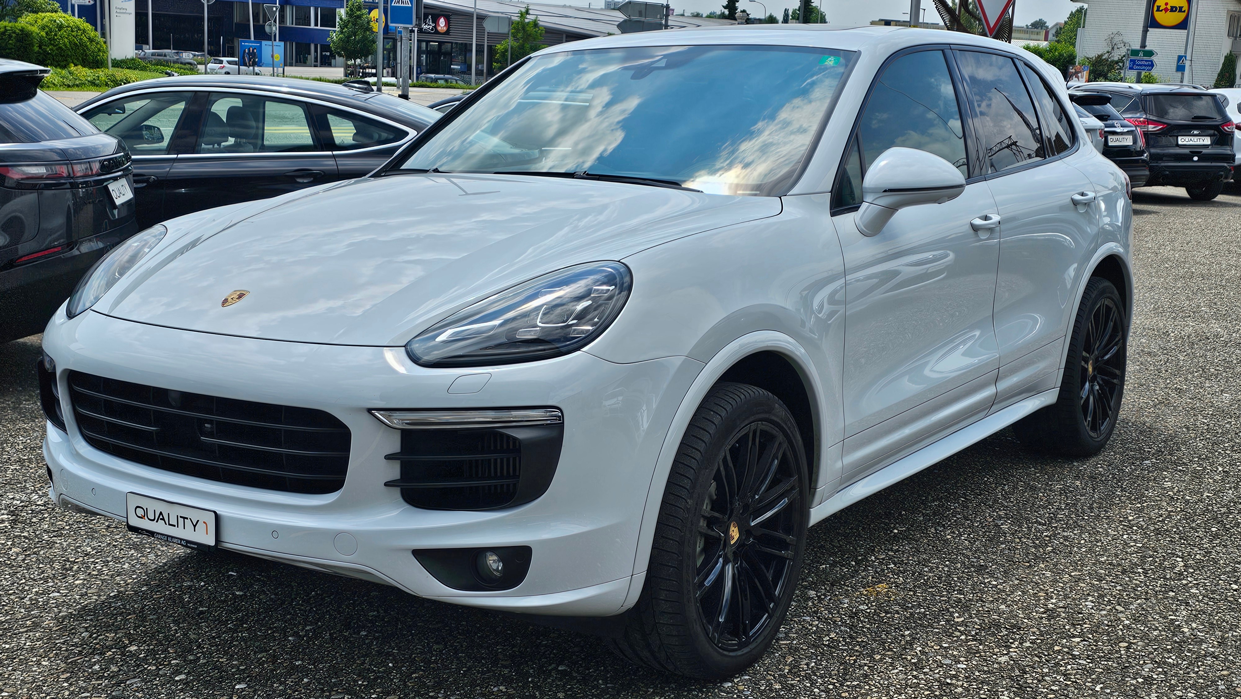 PORSCHE Cayenne S Diesel Platinum