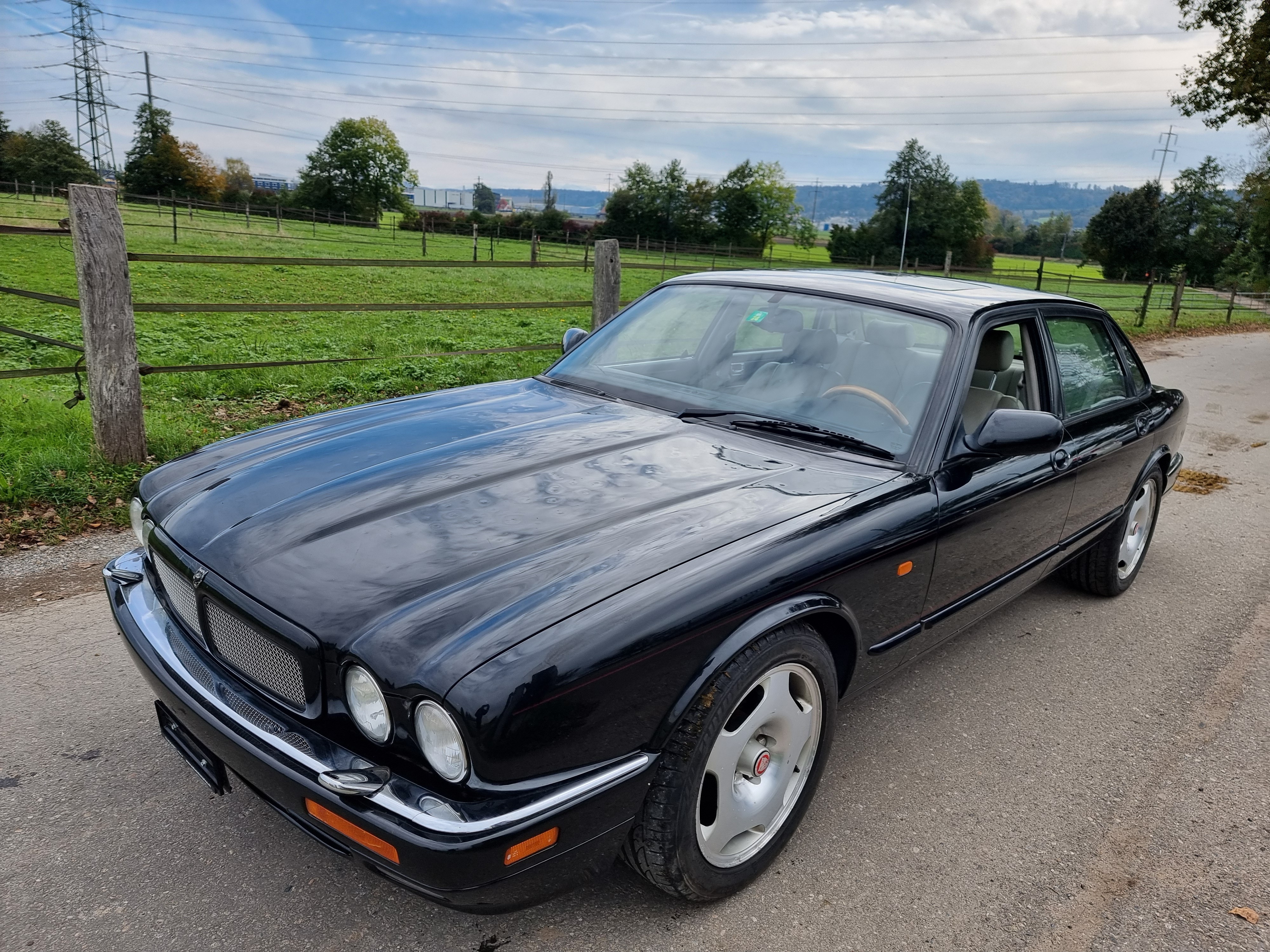 JAGUAR XJR 4.0 Supercharged