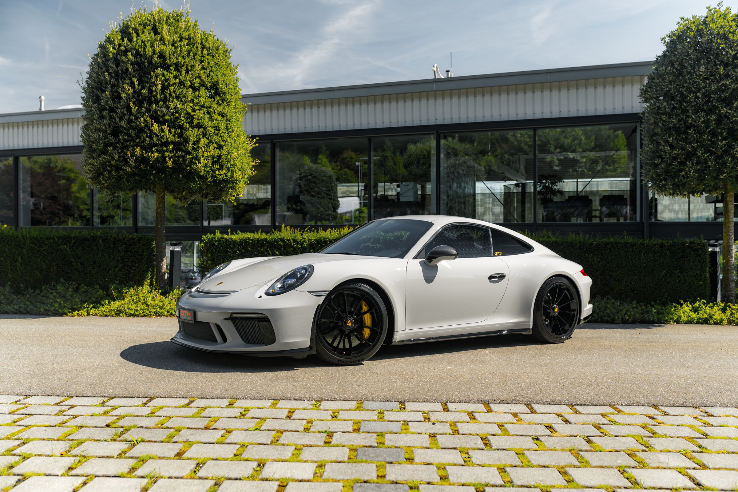 PORSCHE 911 GT3 Touring