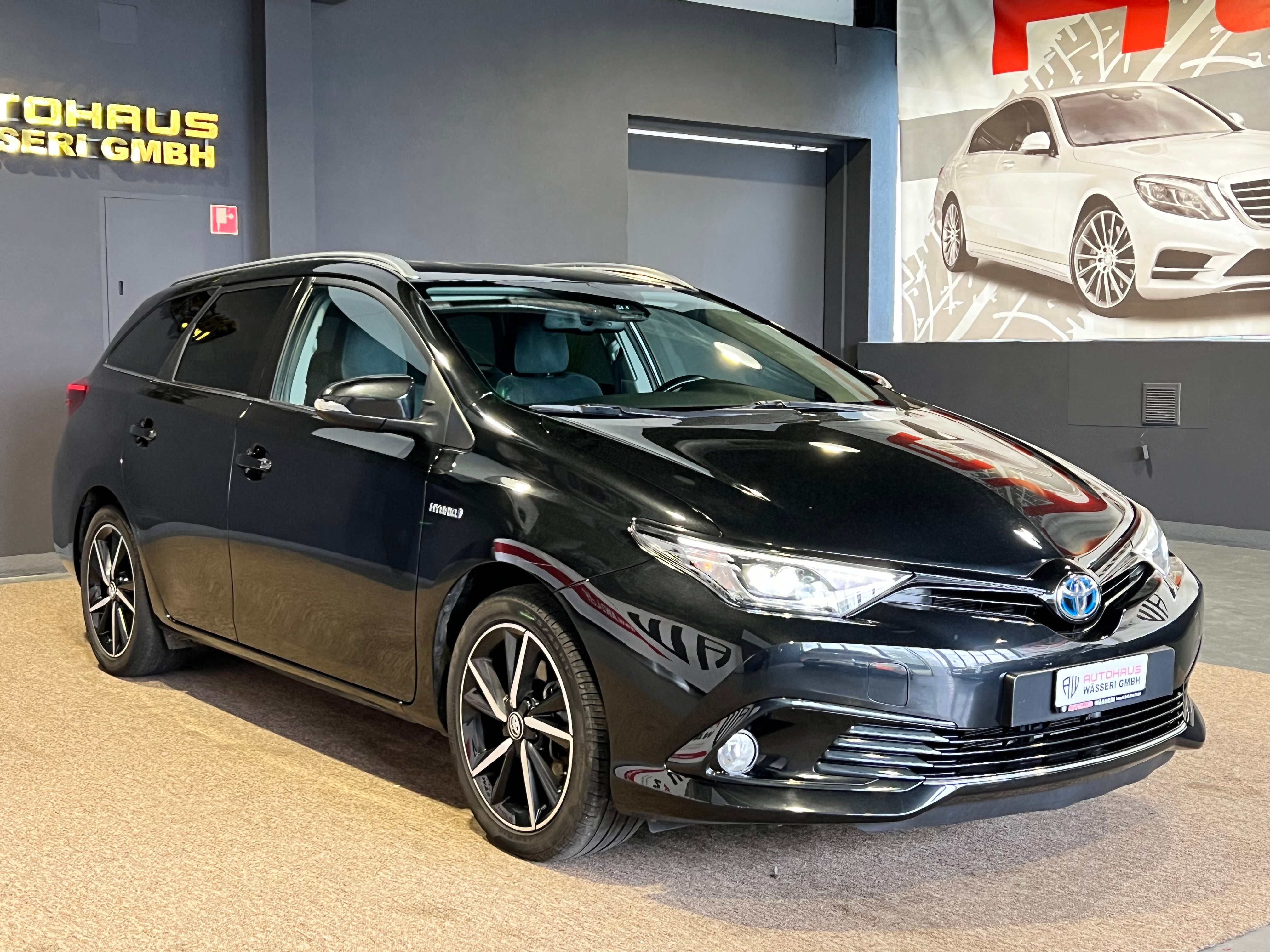 TOYOTA Auris Touring Sports 1.8 HSD Trend e-CVT