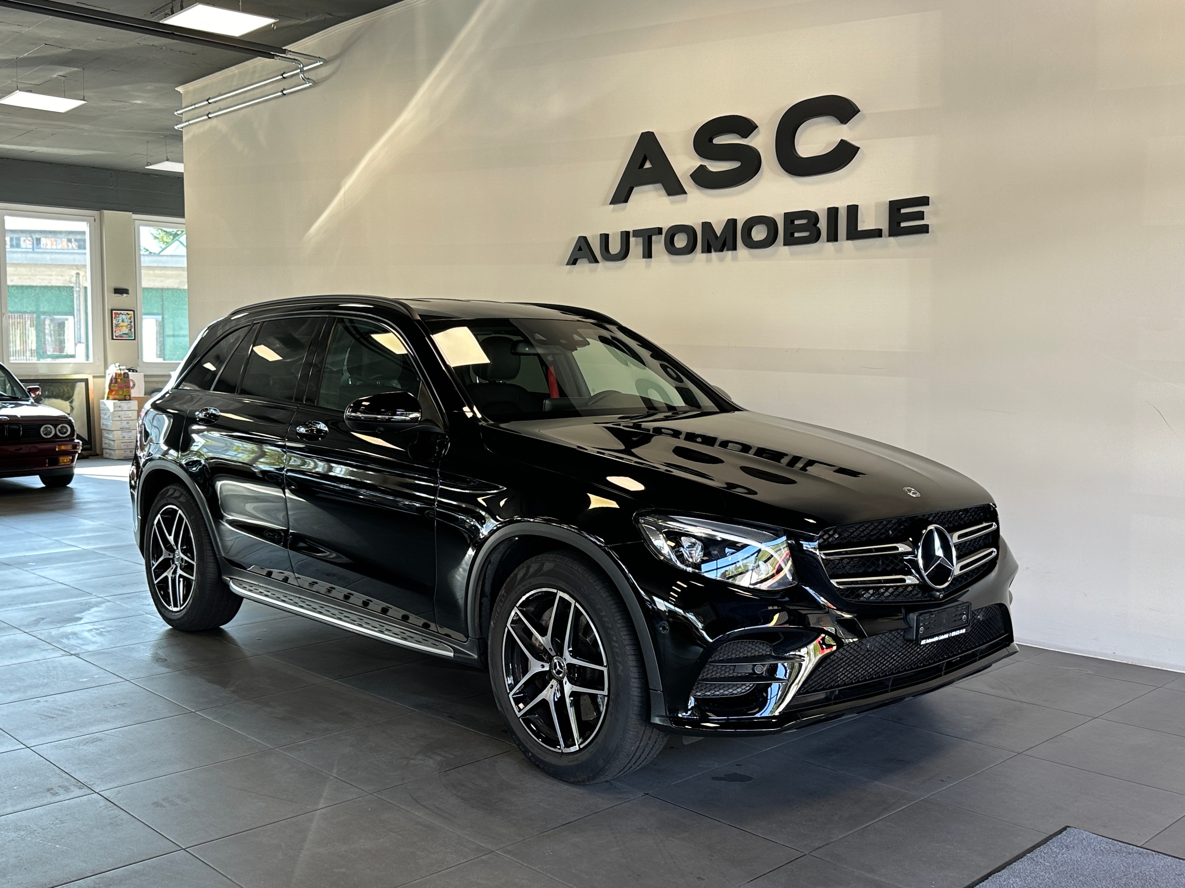 MERCEDES-BENZ GLC 250 AMG Line Runout Edition 4Matic 9G-Tronic