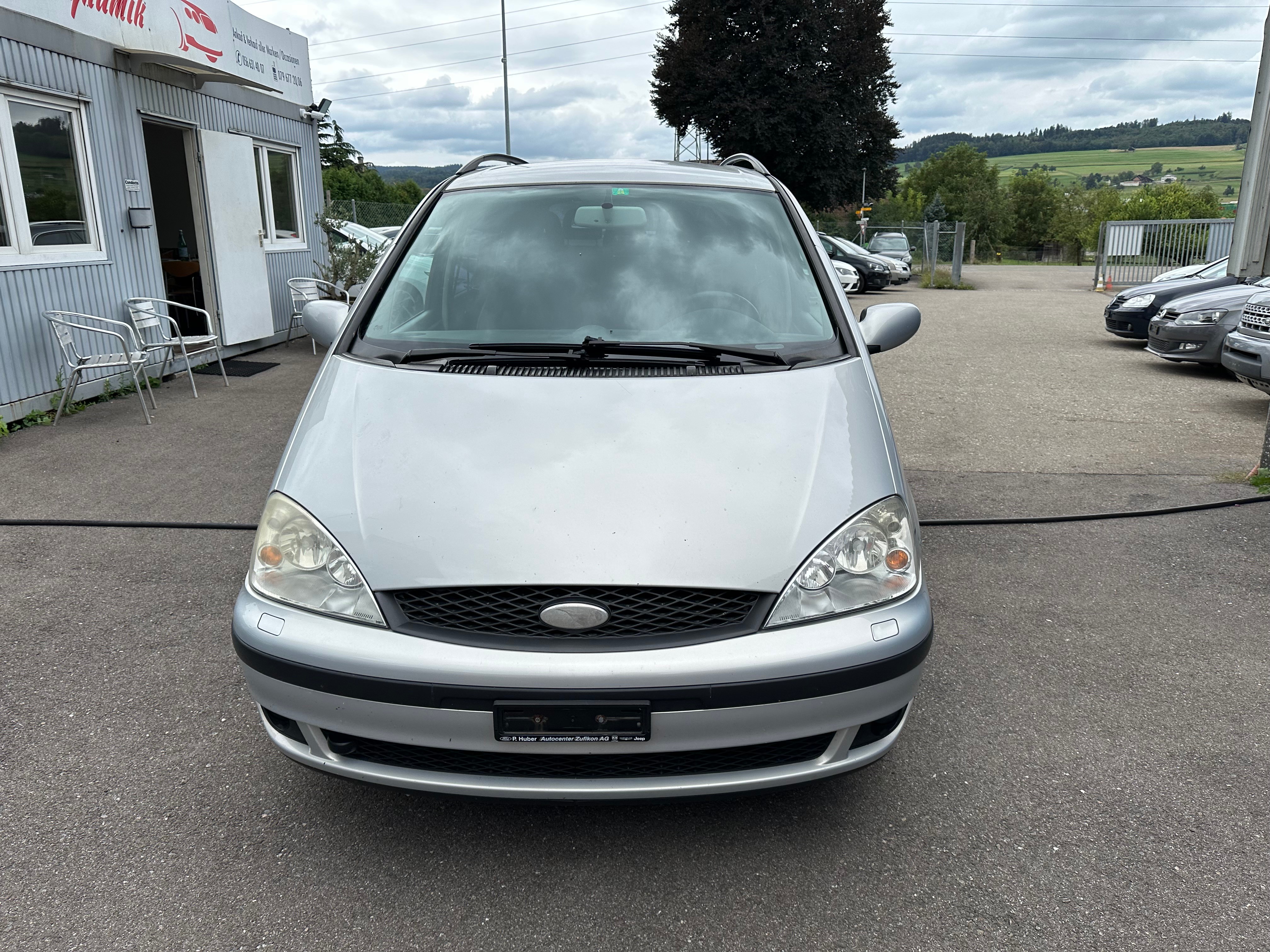 FORD Galaxy 2.3i 16V Ambiente