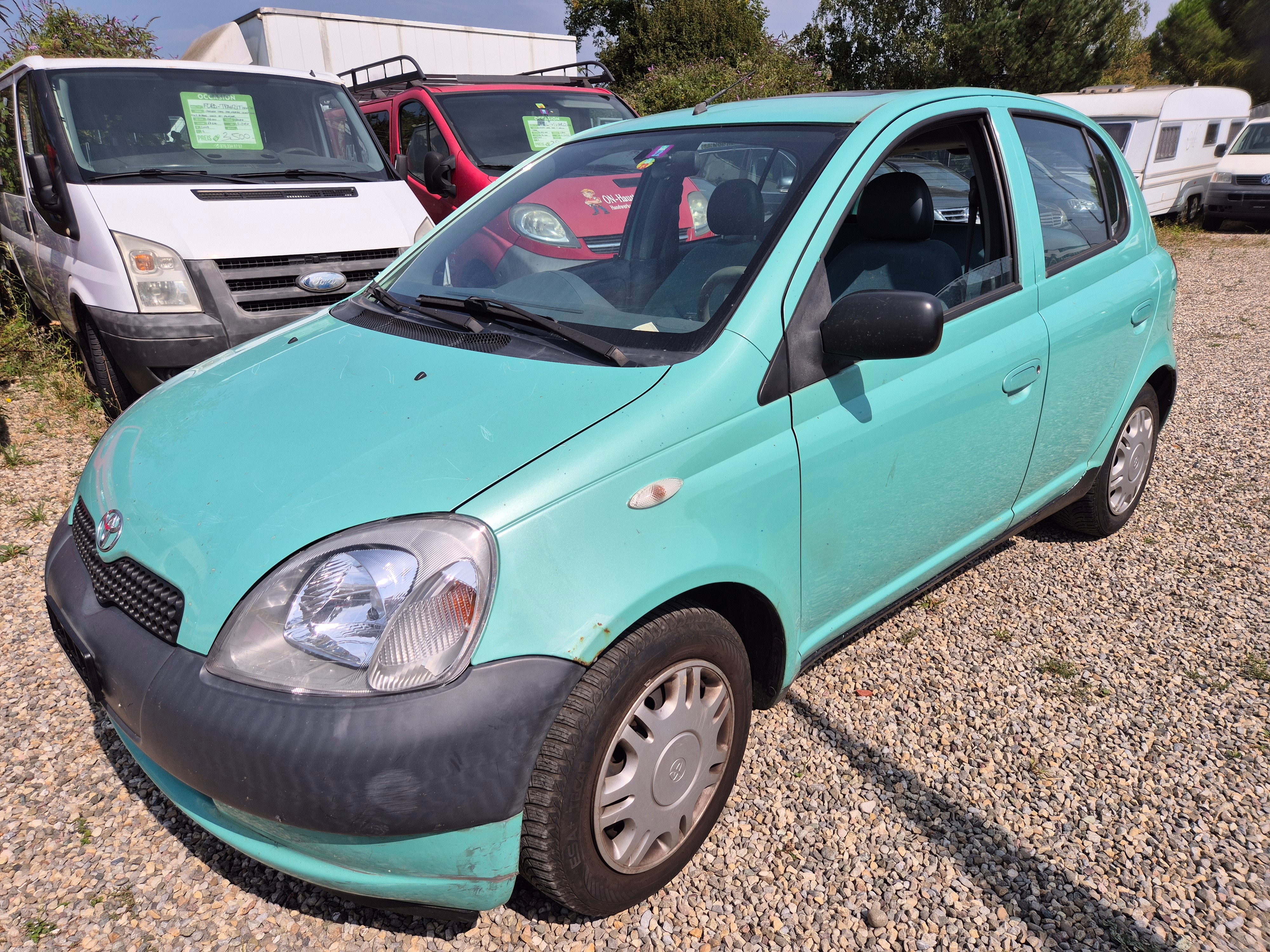 TOYOTA Yaris 1.0