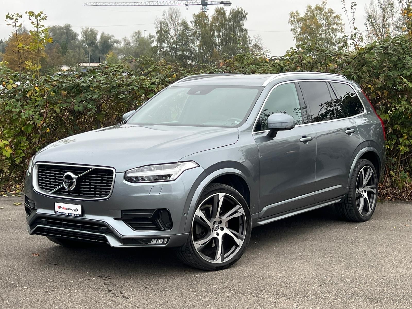 VOLVO XC90 D5 AWD R-Design Geartronic ***7Plätzer***